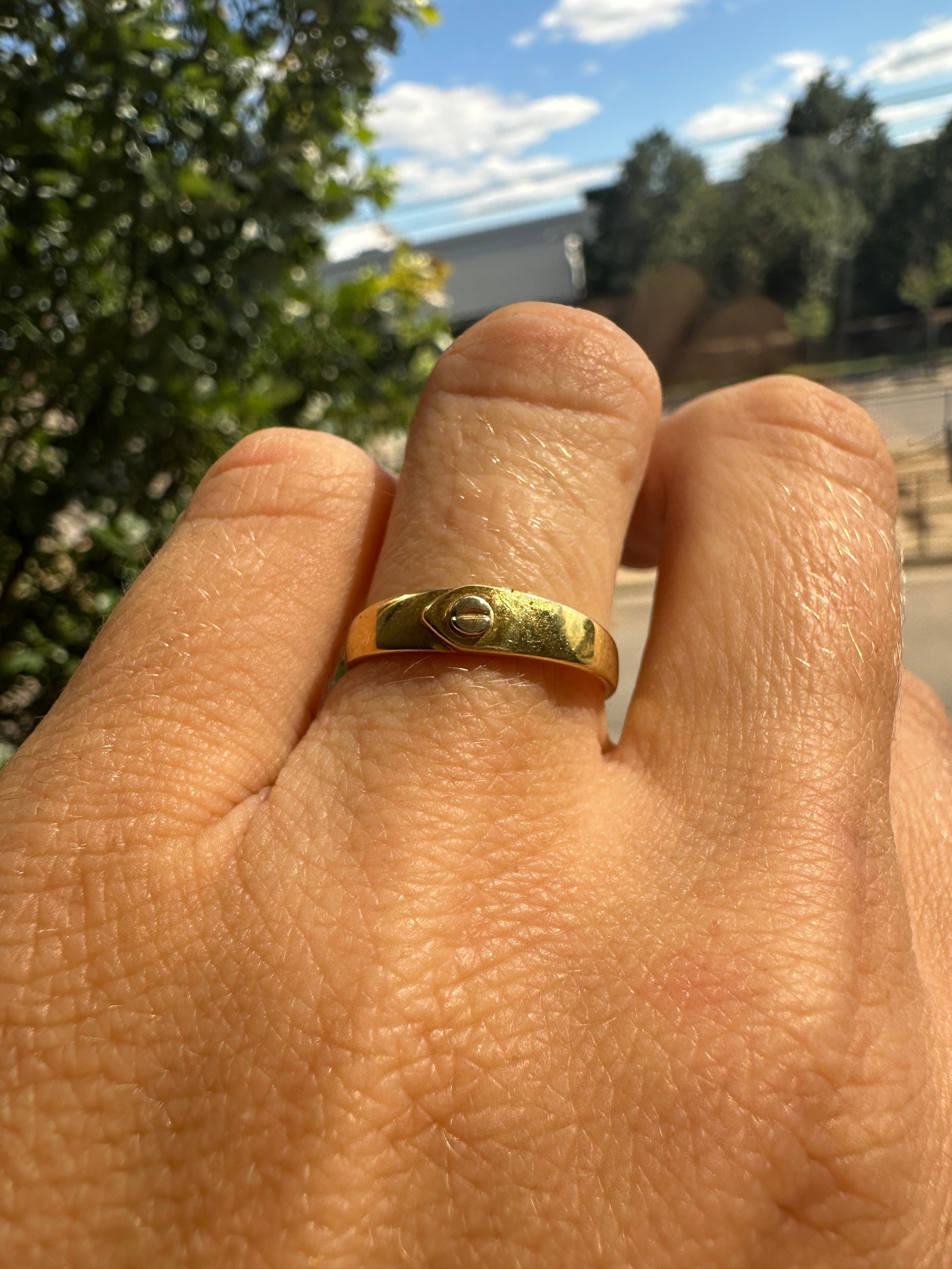 Vintage 18k Uno A Erre Lock ring