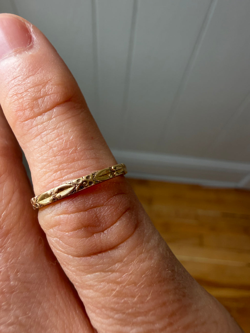 antique floral engraved band