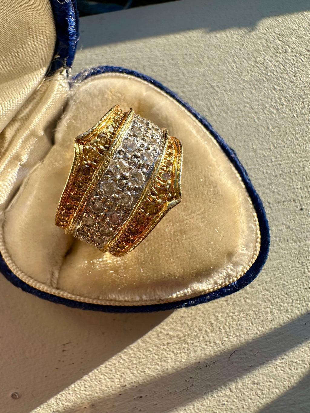 two tone 18k gold chunky diamond ring