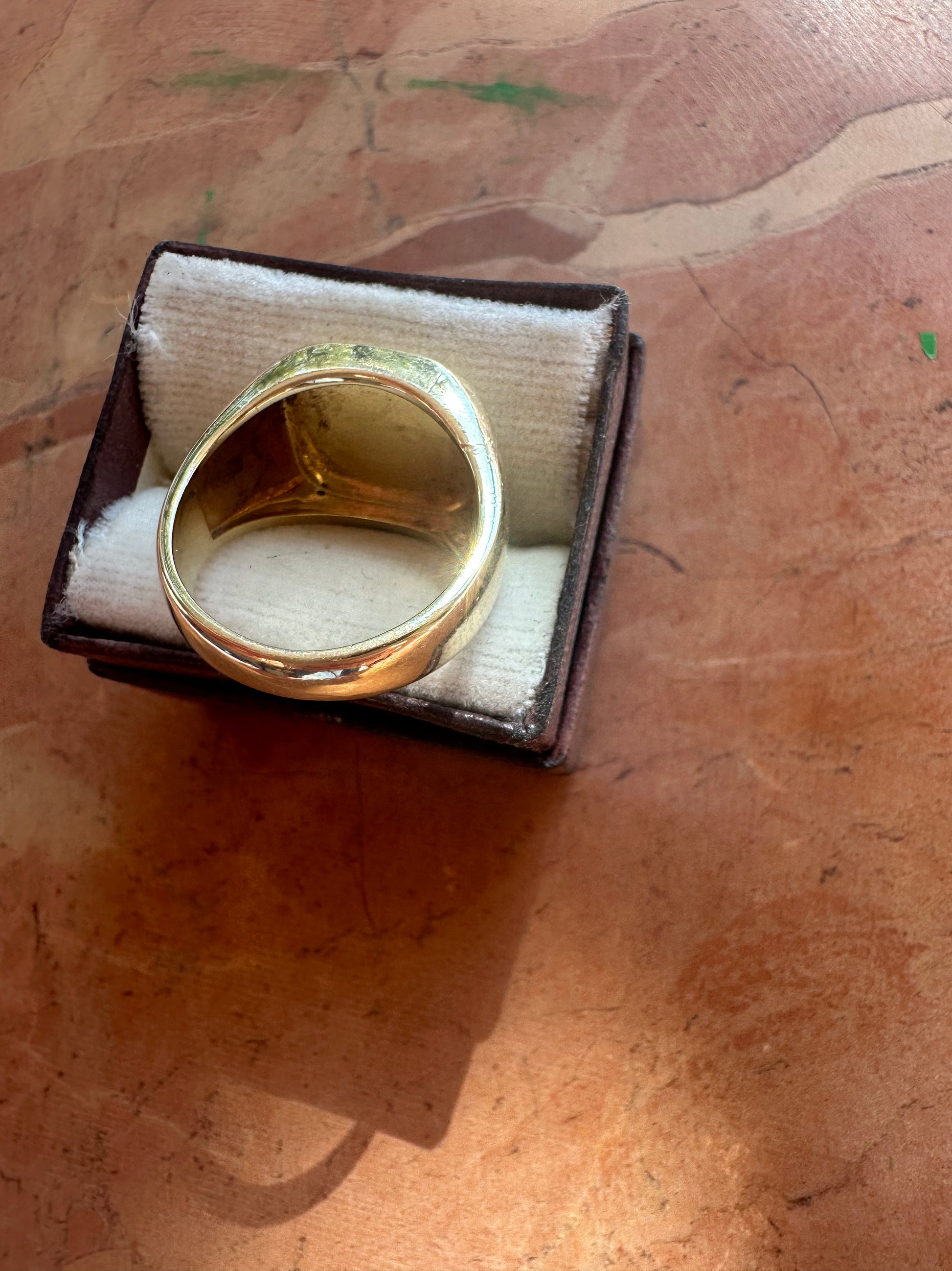 vintage engraved signet ring