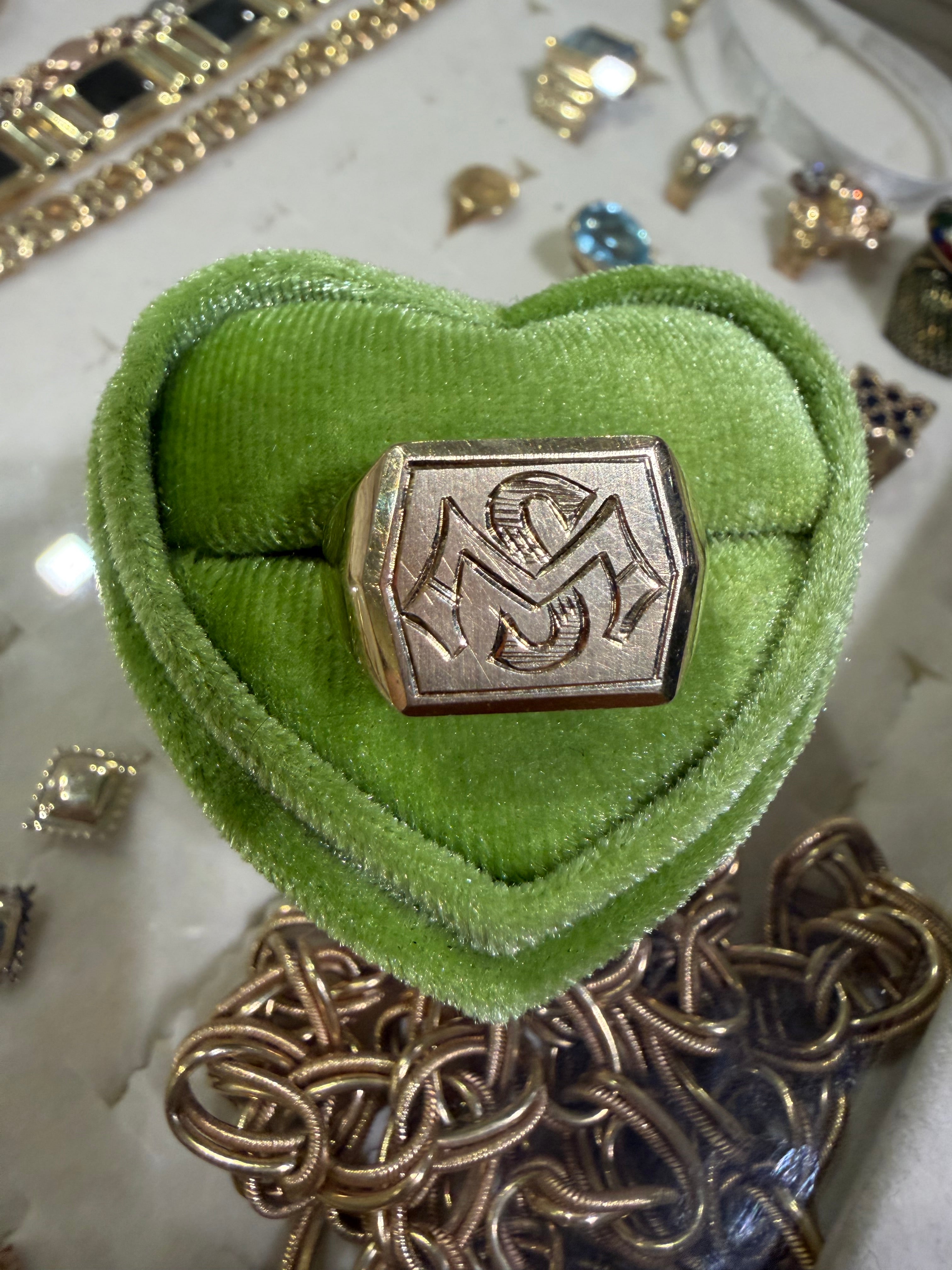 chunky SM or WS signet