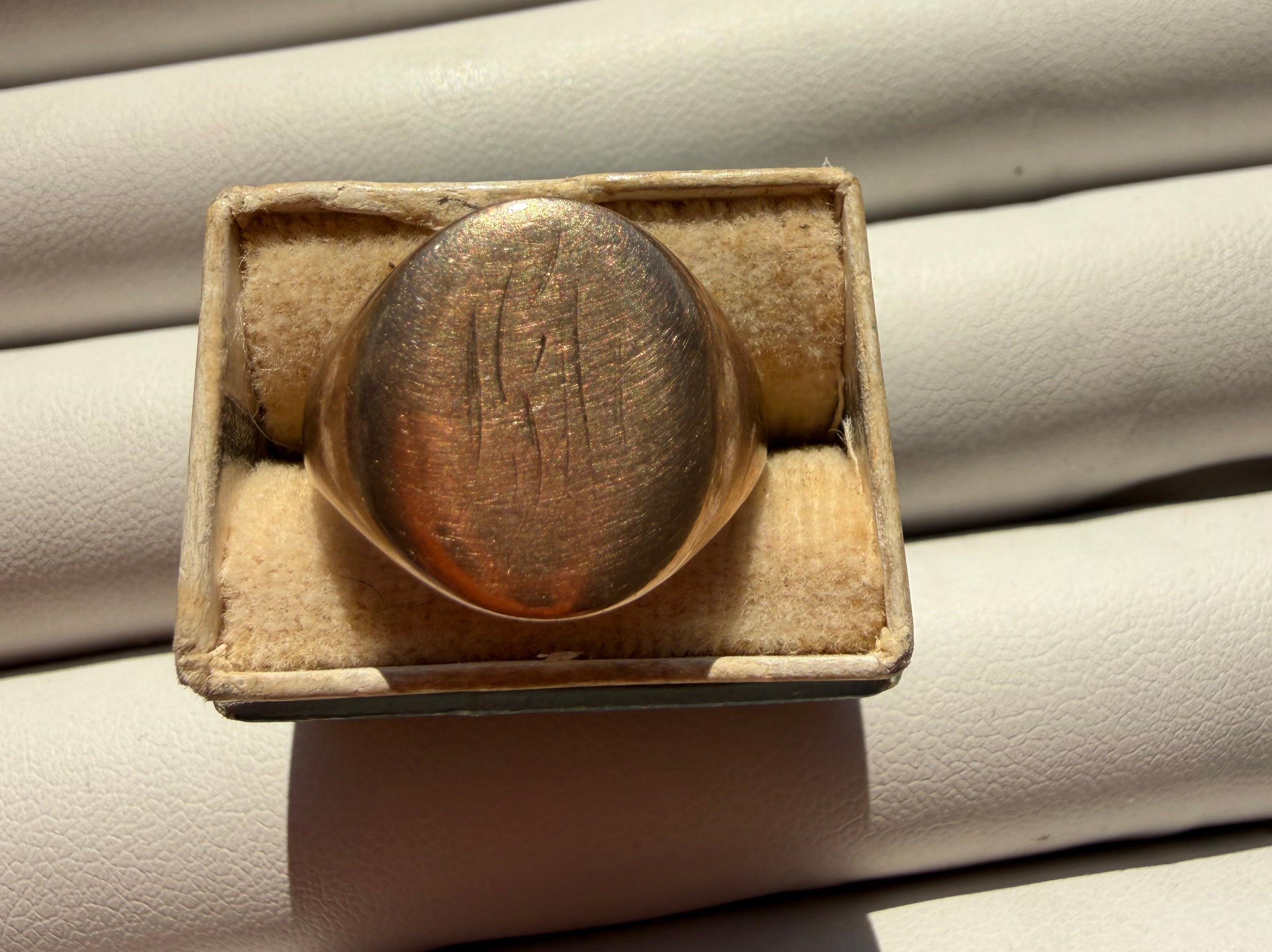 10K rosy tone signet