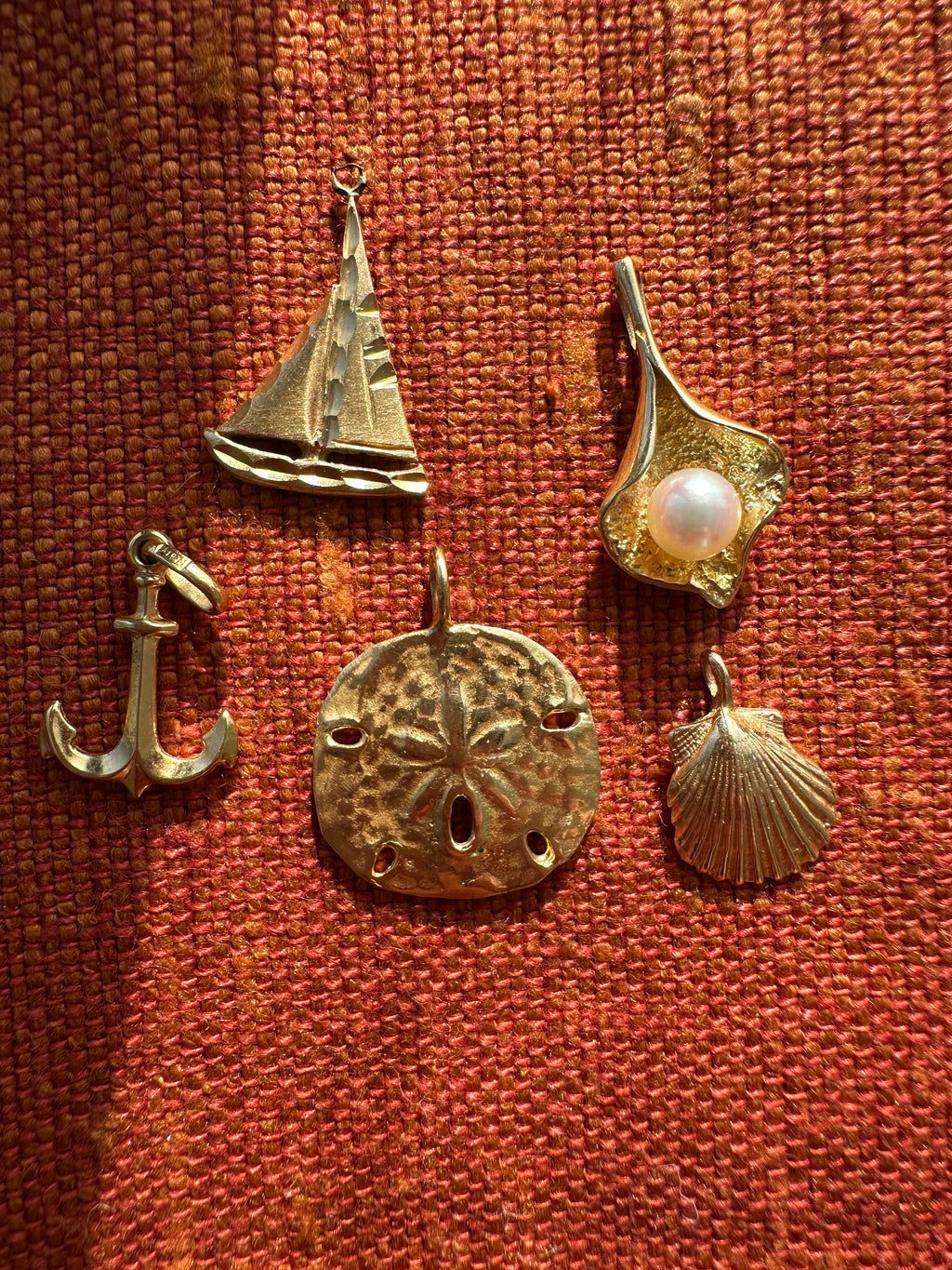 beachy charms