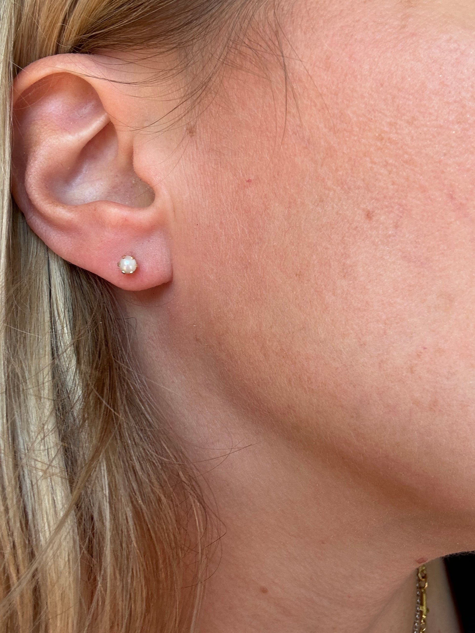 pearl earrings