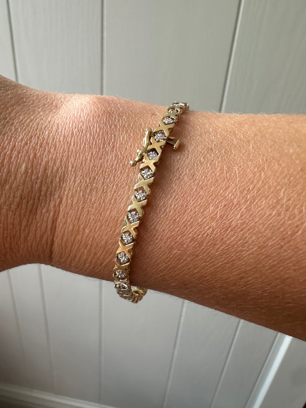 xo diamond tennis bracelet