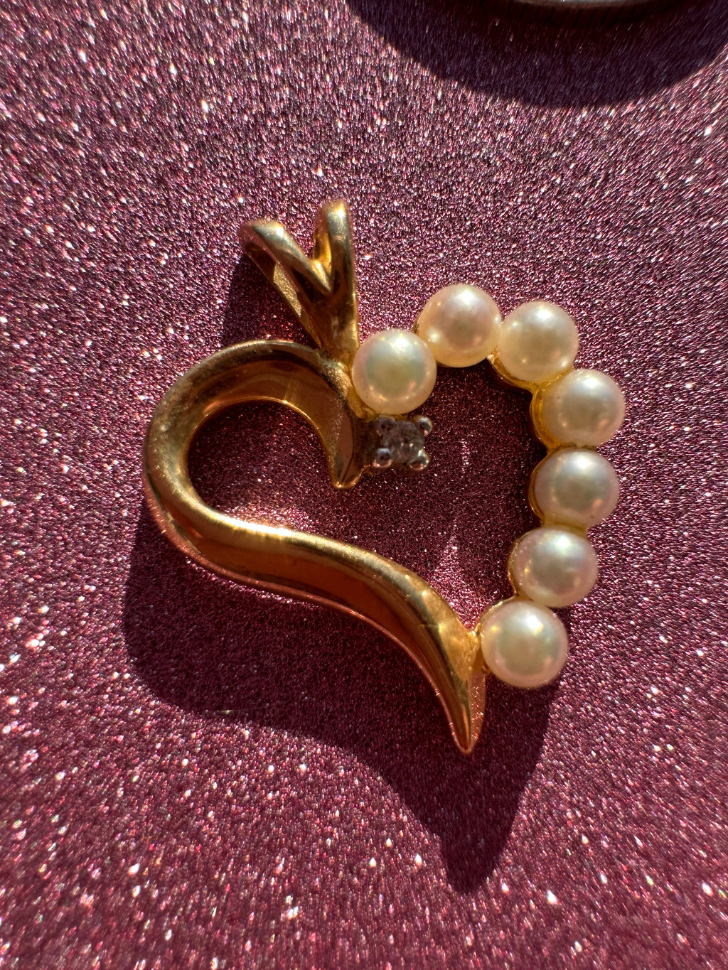 pearl and gold heart pendant