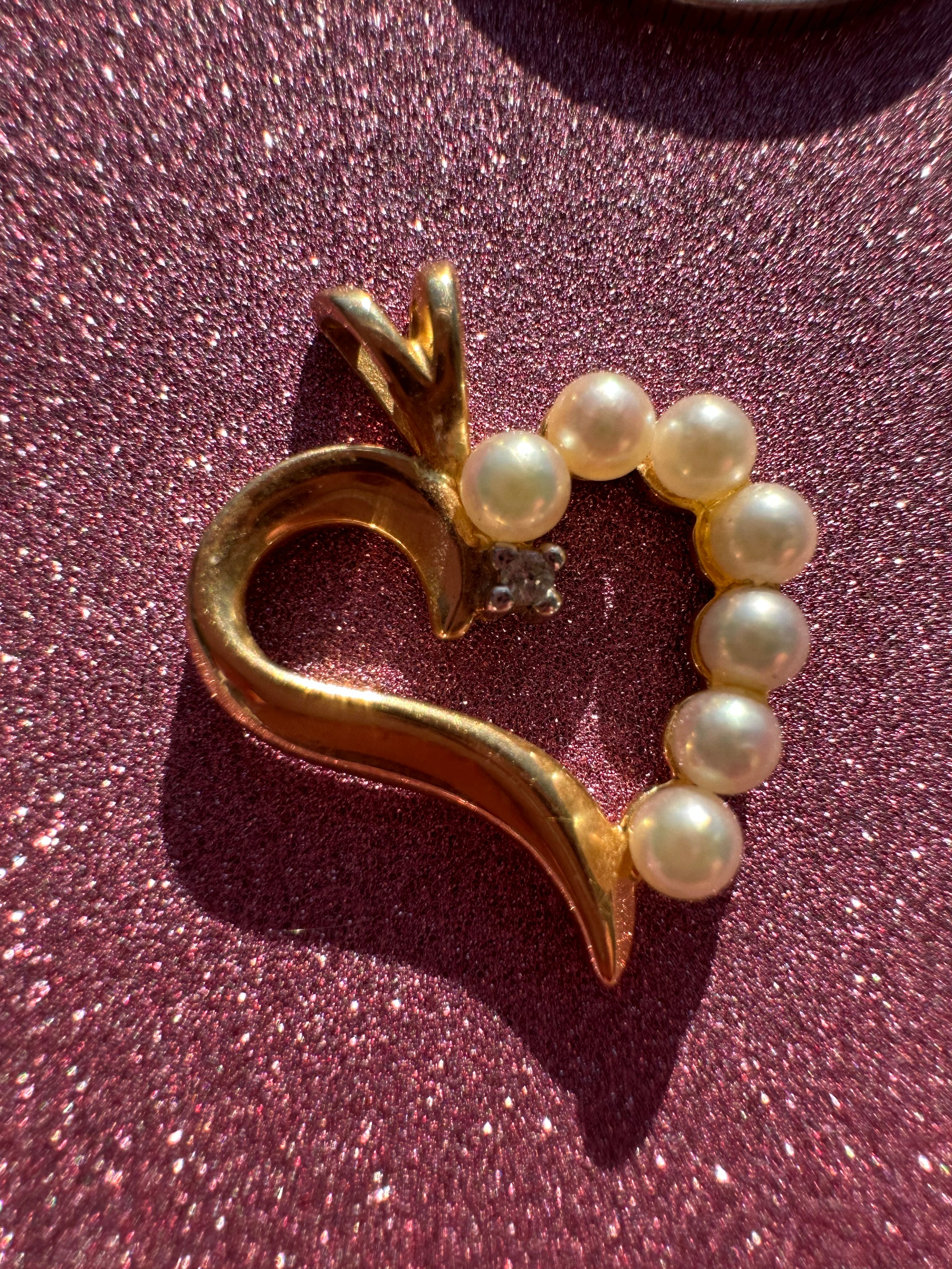 pearl and gold heart pendant