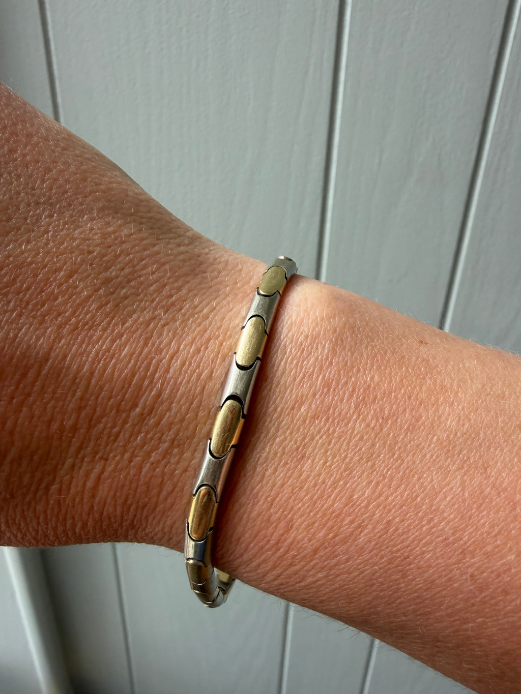 two tone matte oval link slinky bracelet