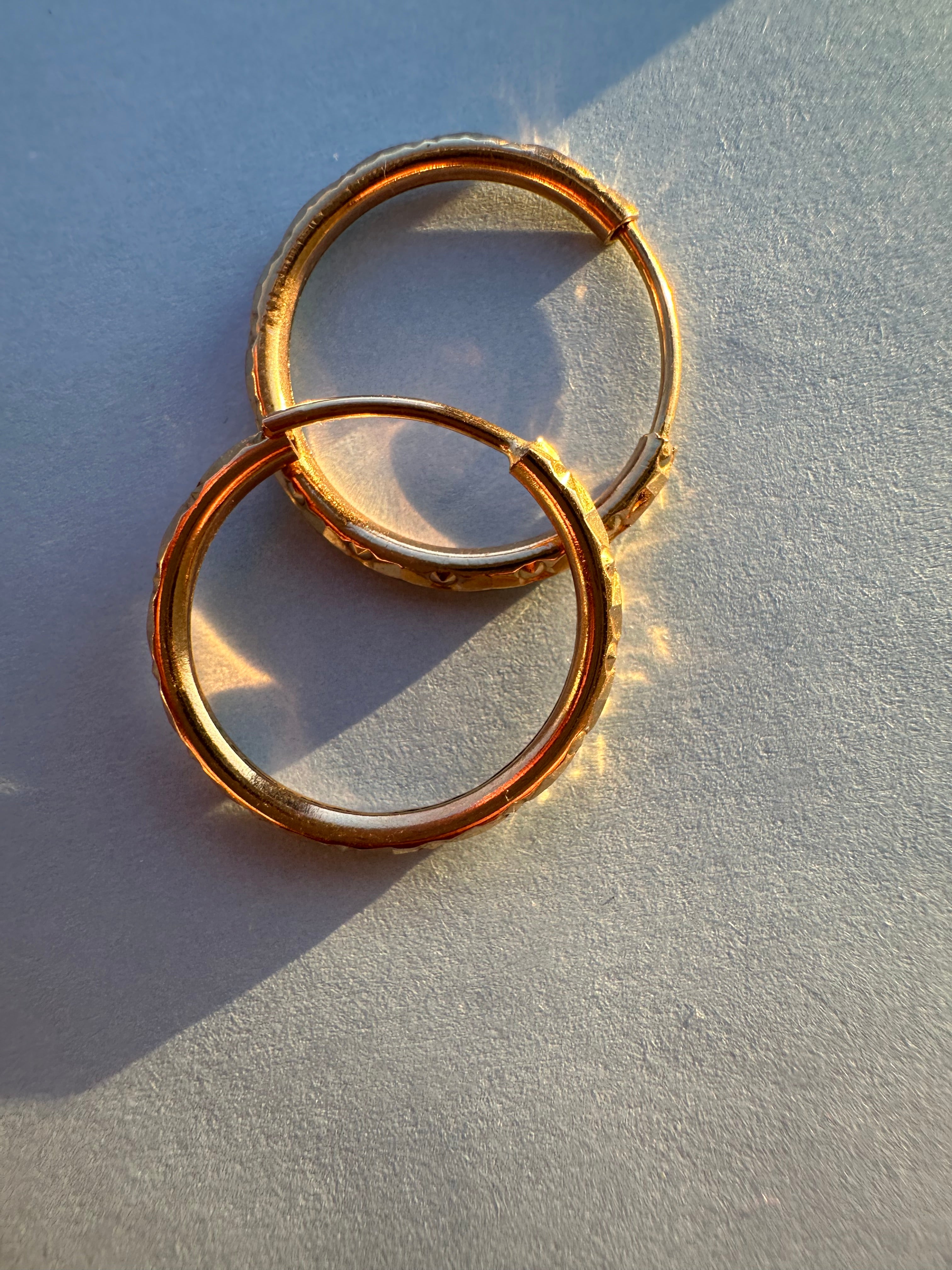 solid 18k gold 1/2" textured hoops