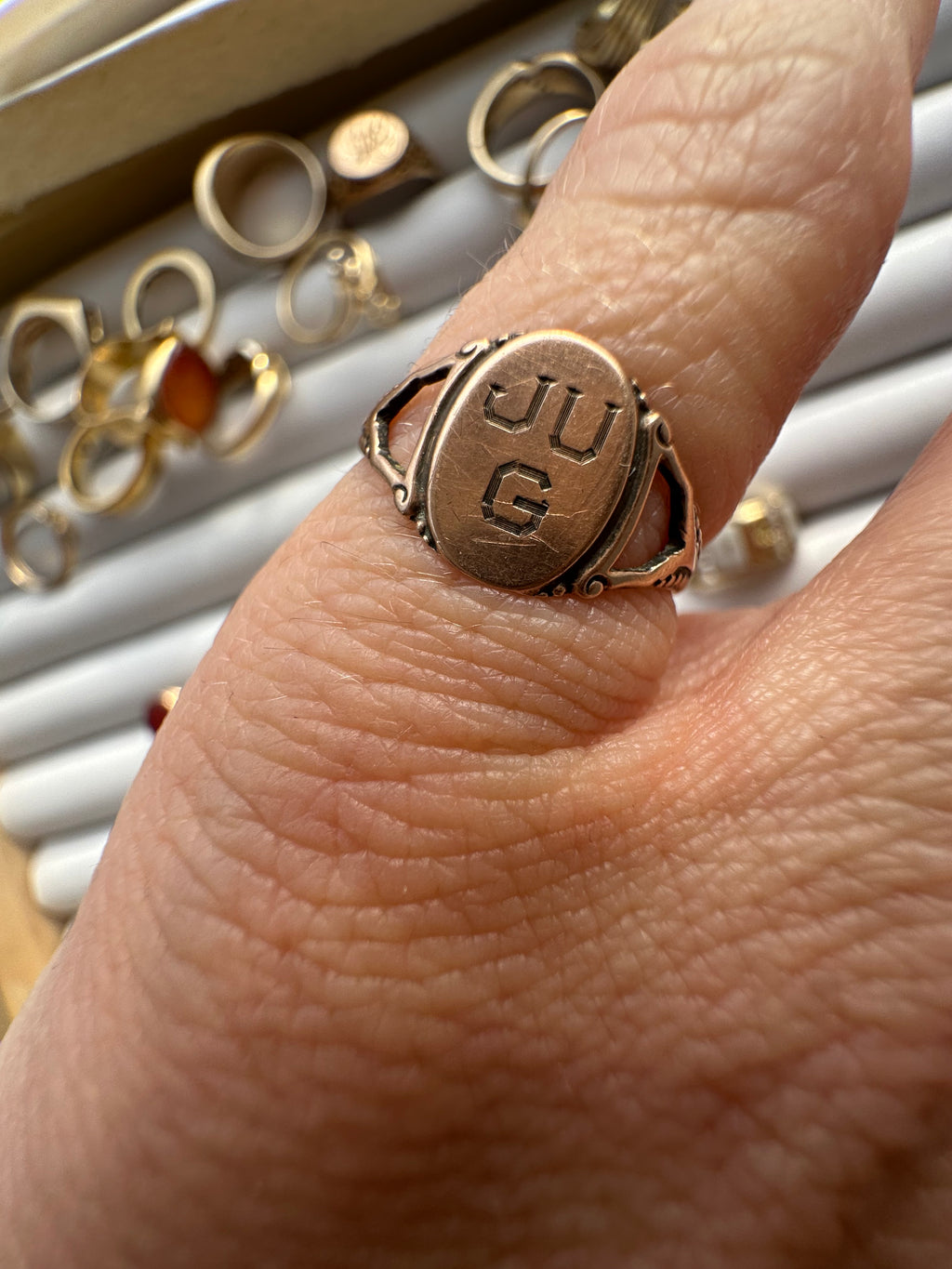JUG signet