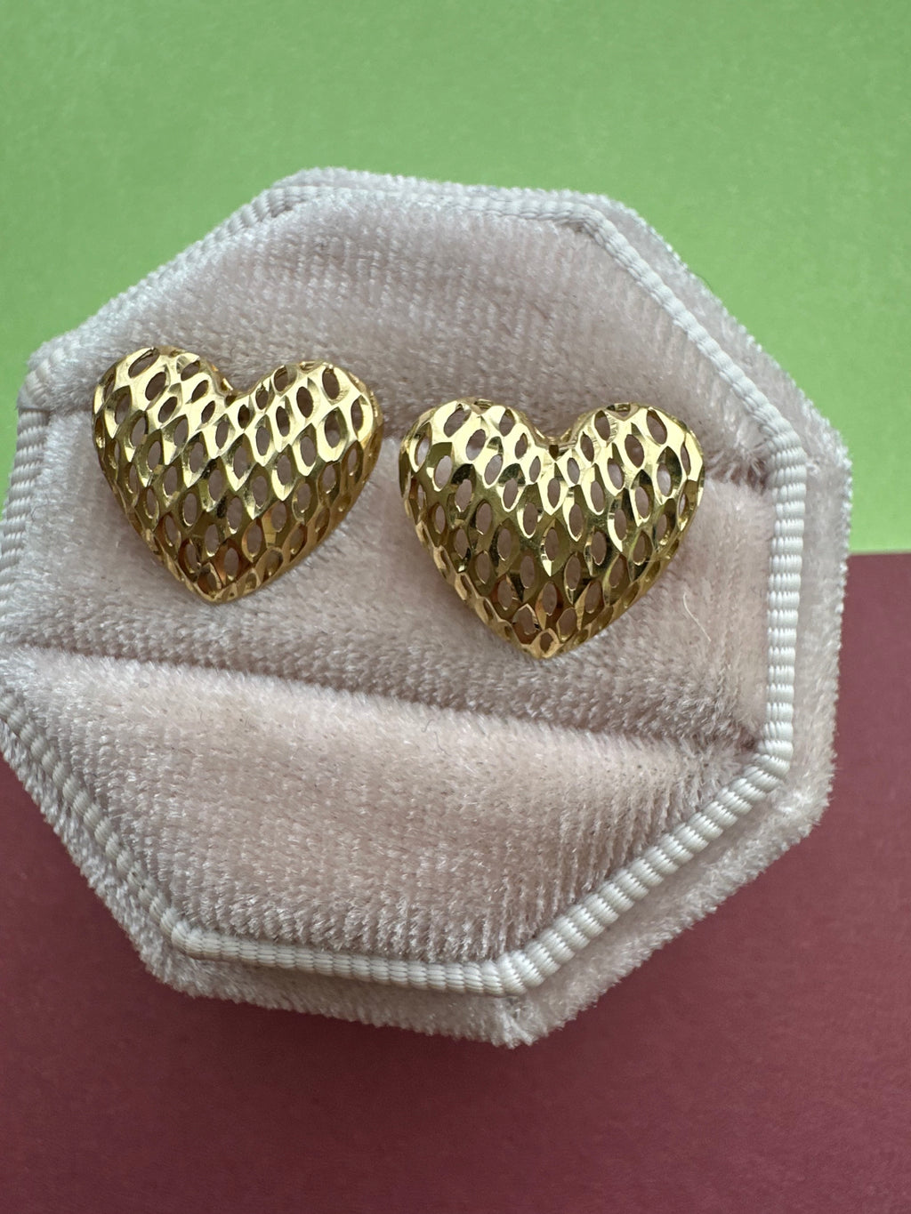mesh heart posts