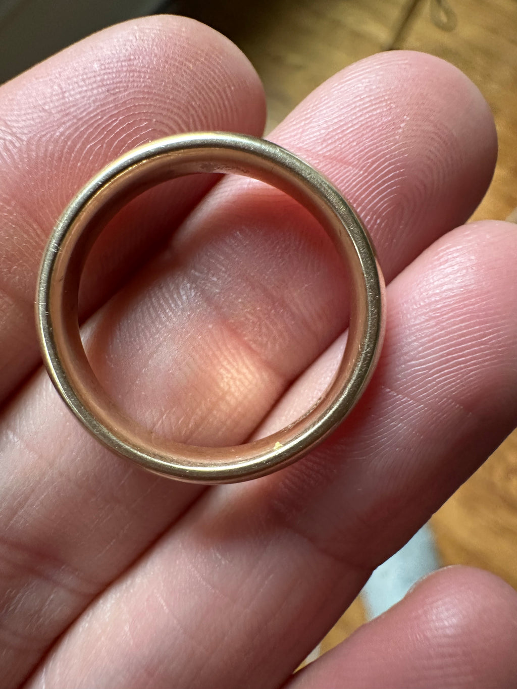 4.5mm donut-ish yellow gold band