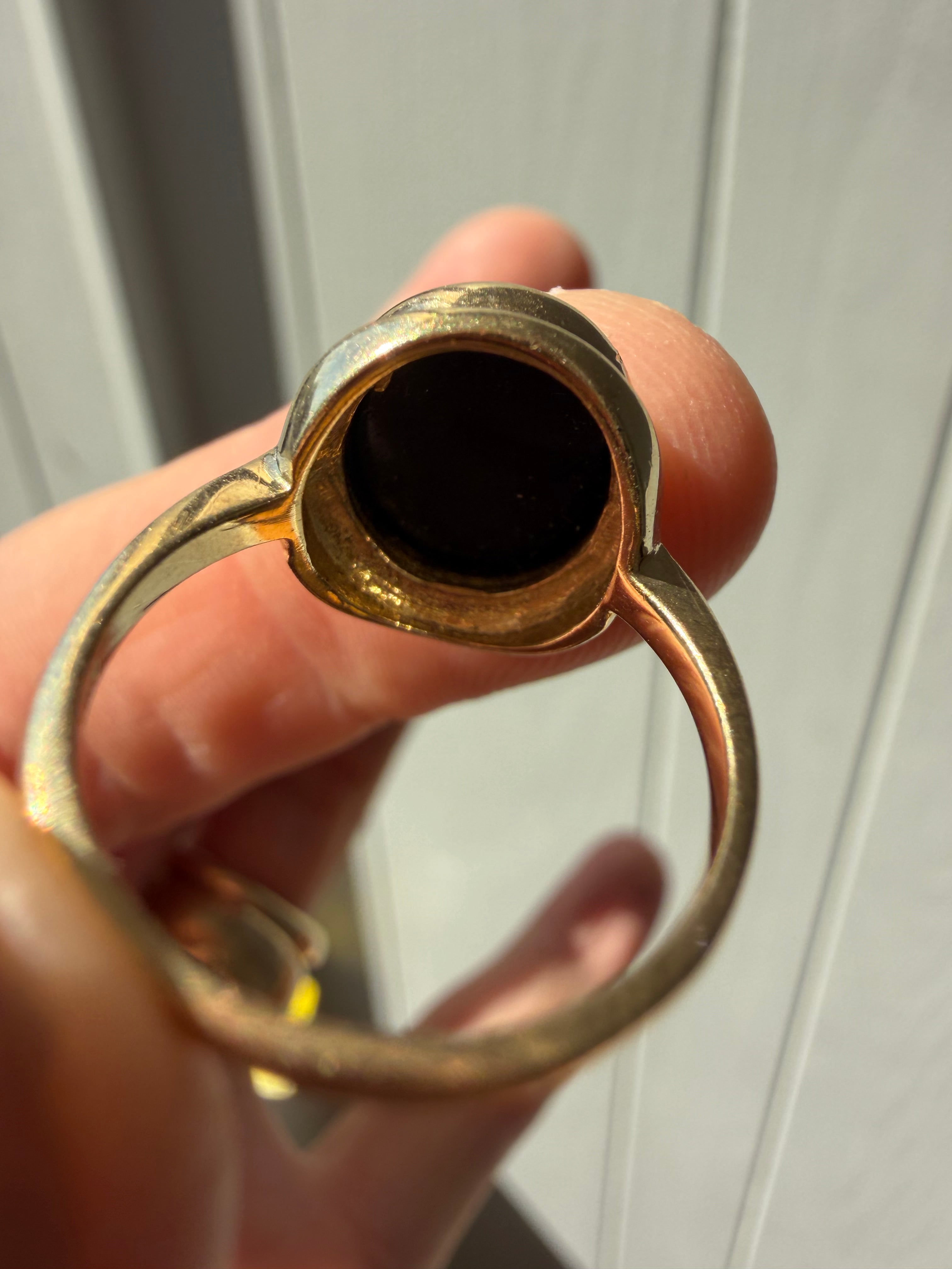 oval bezel set onyx ring