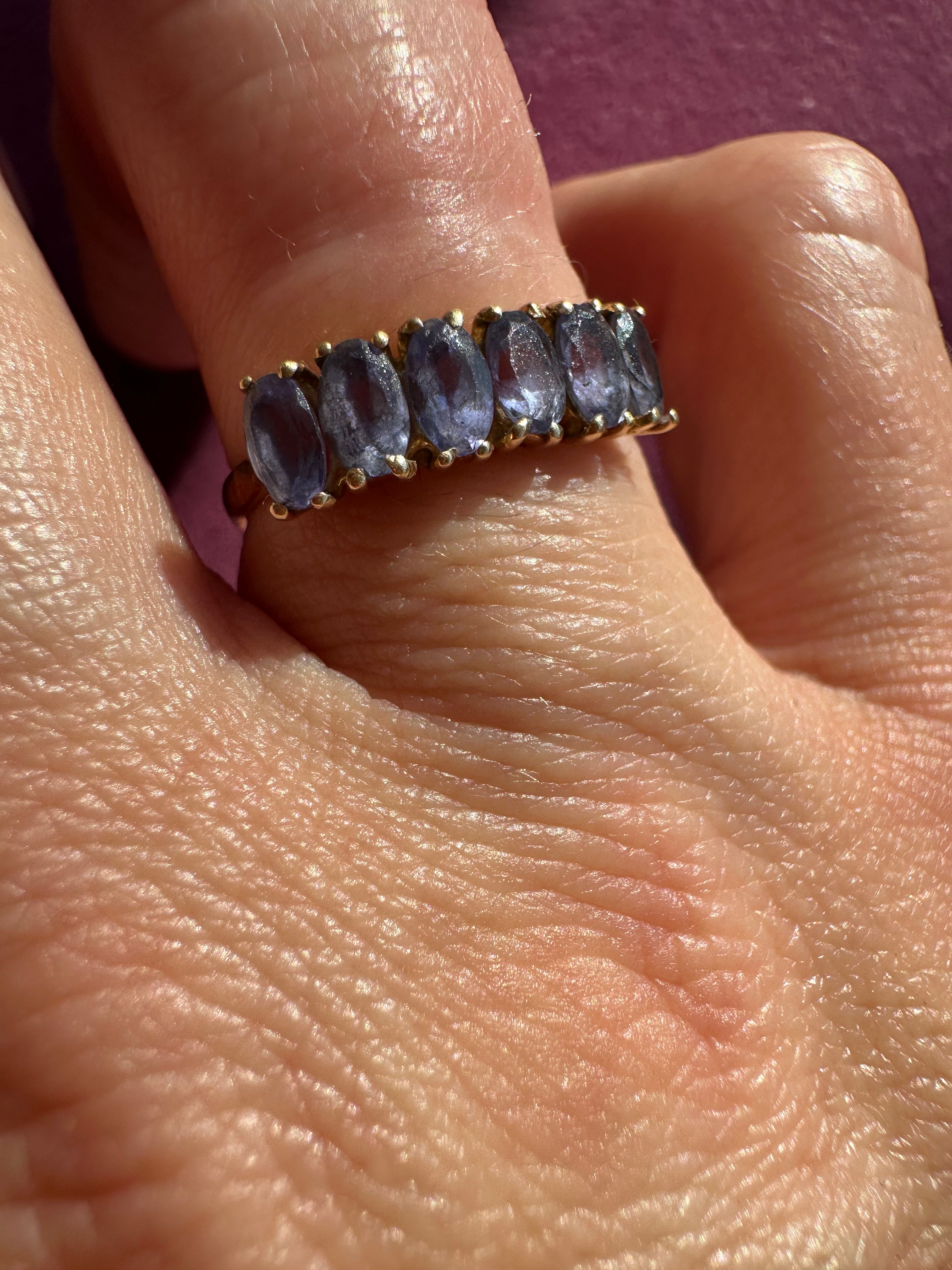 oval cut tanzanite band