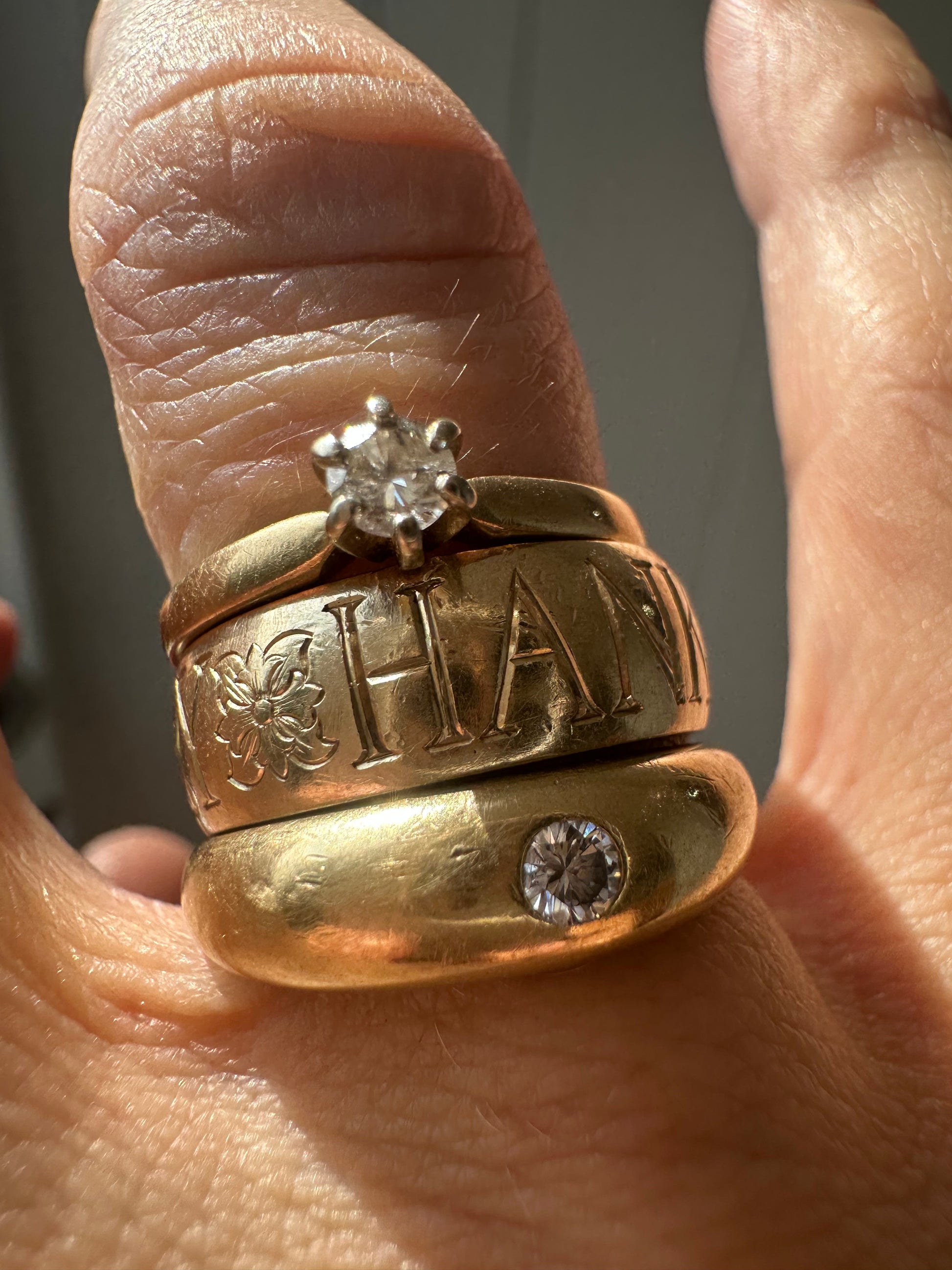 simple solitaire diamond ring