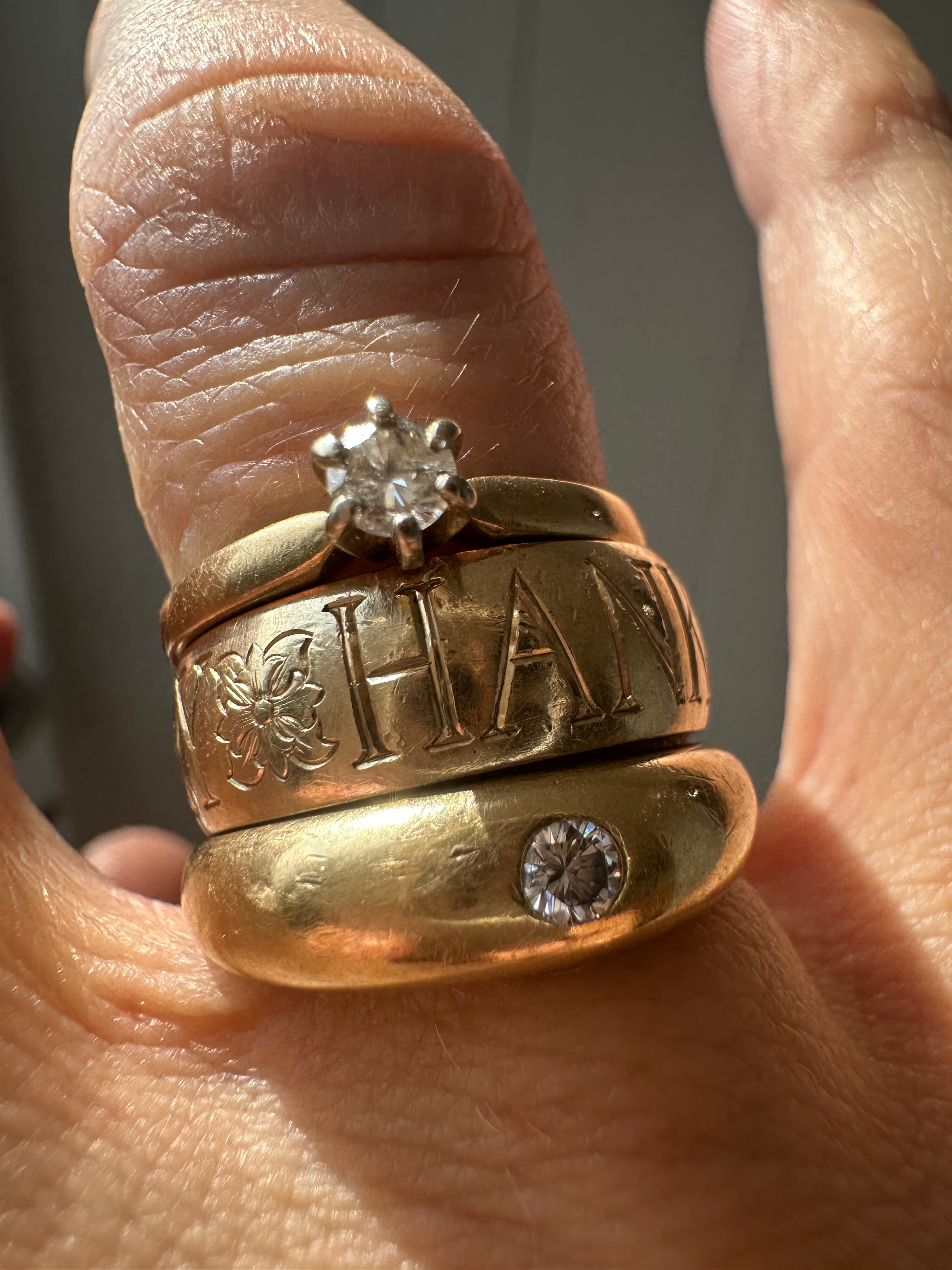 simple solitaire diamond ring