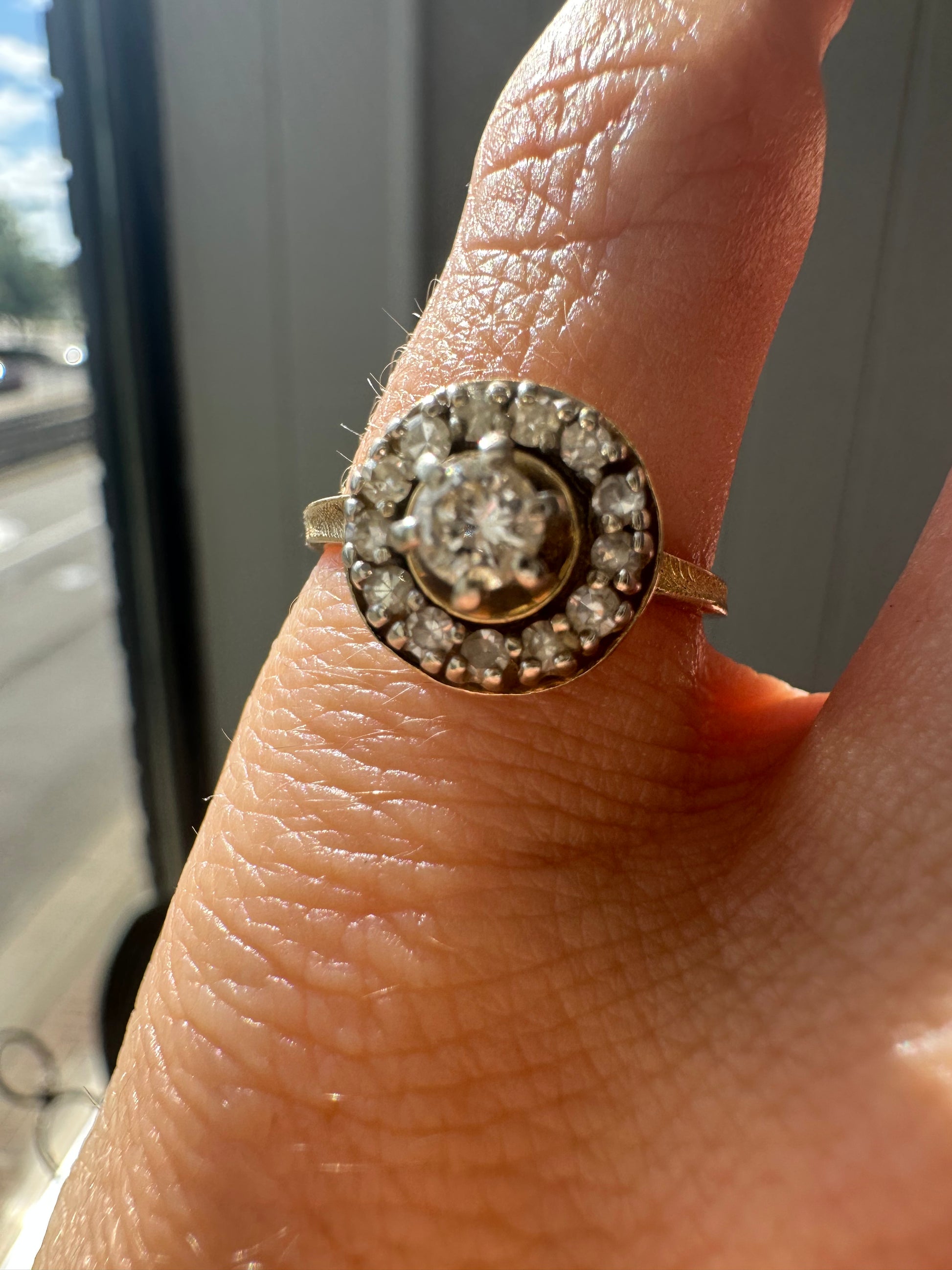 diamond halo ring