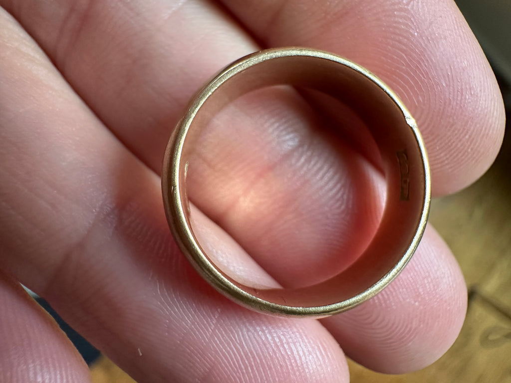 6.5mm antique 18k buttery gold band