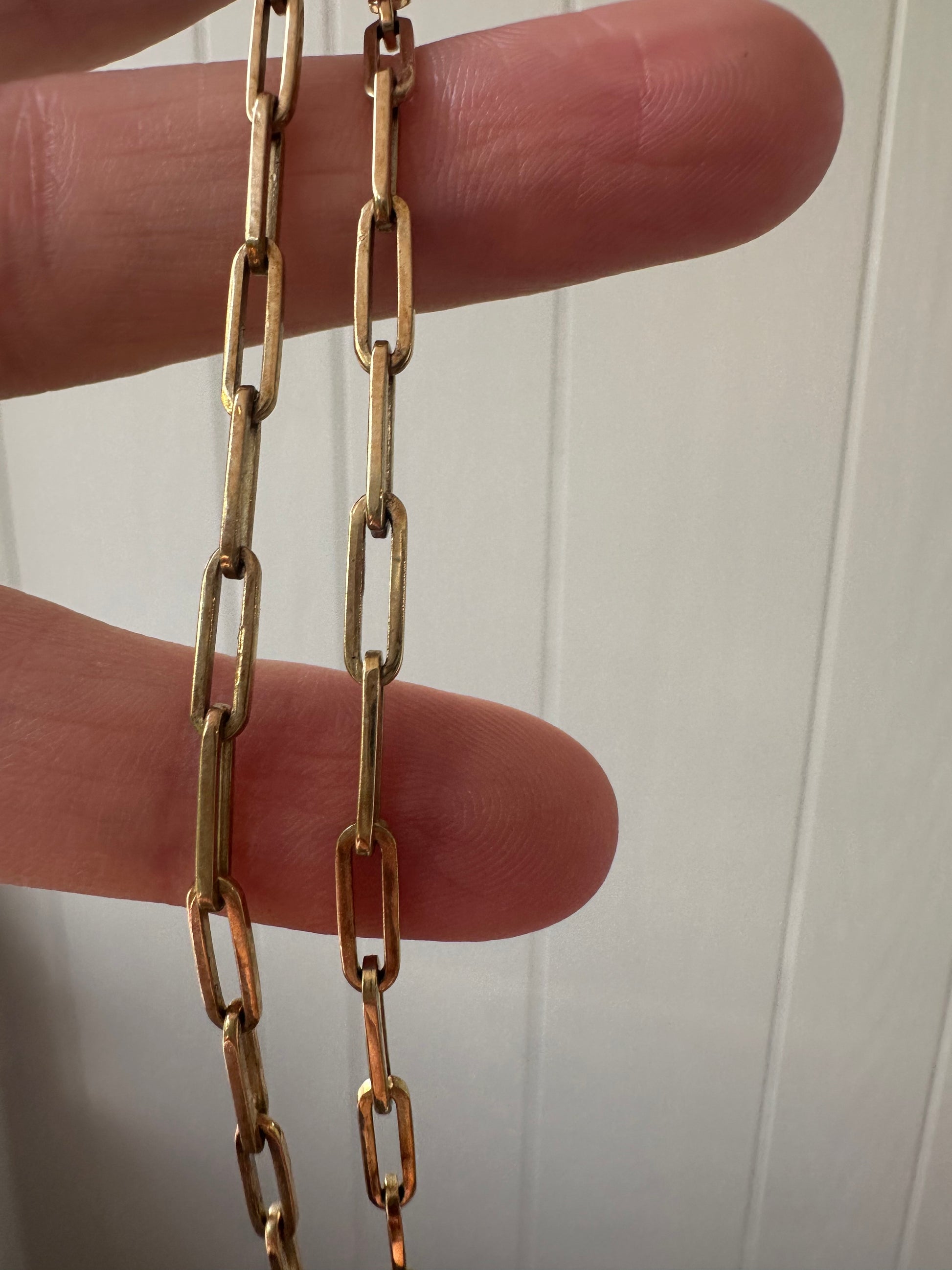 20.5" solid paperclip chain