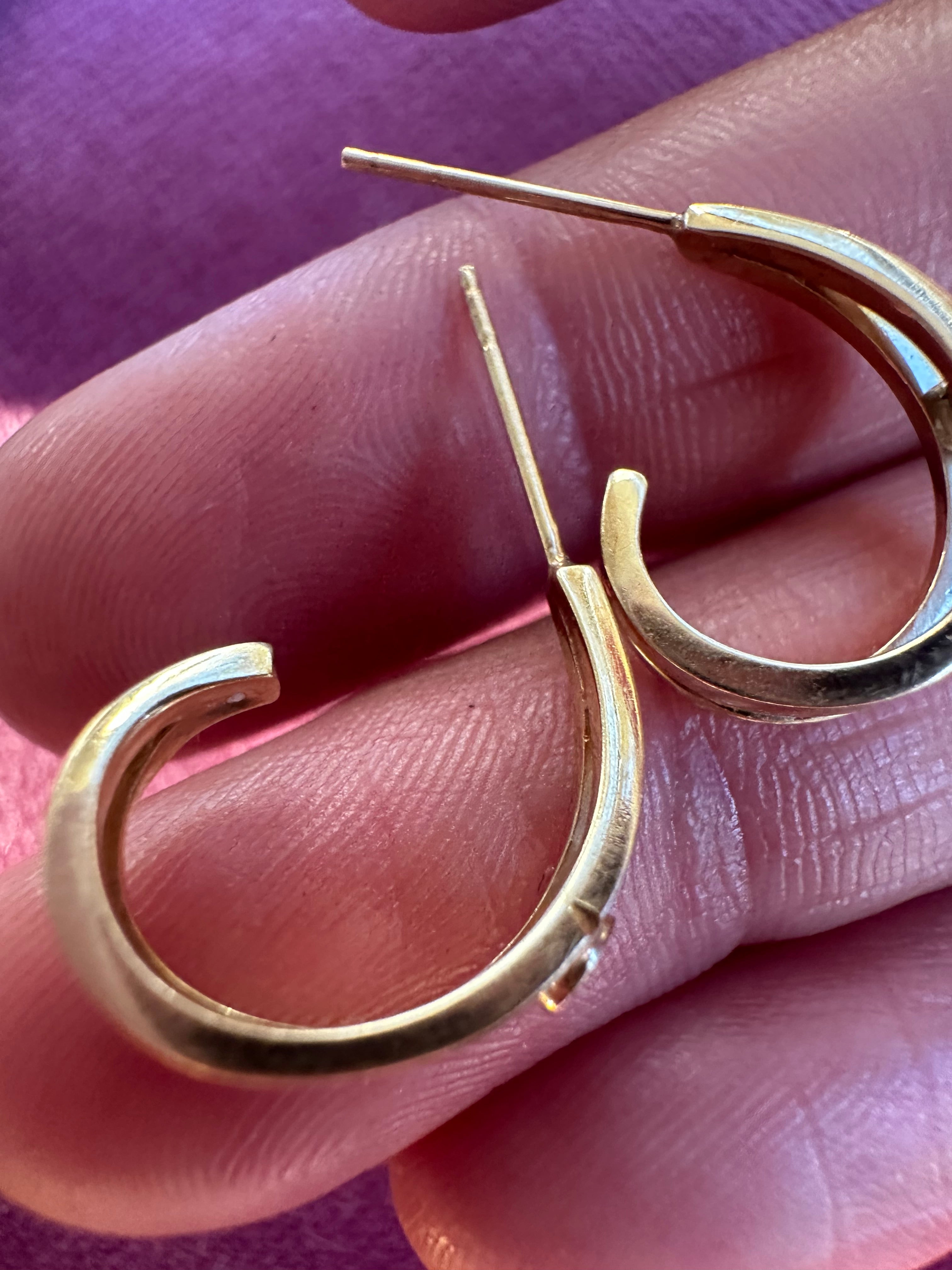 double J with bezel set diamond