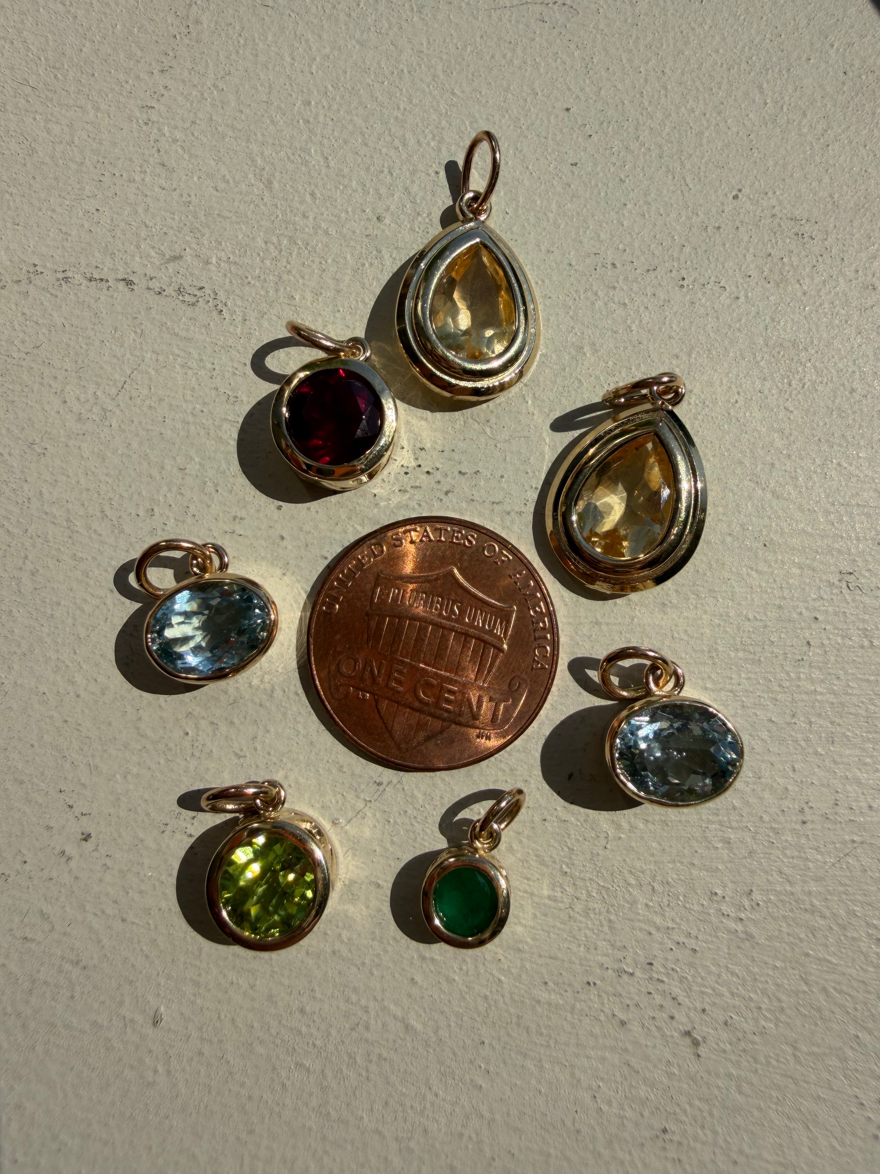 juicy bezel set gems