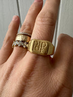 fabulous 18k gold vintage signet