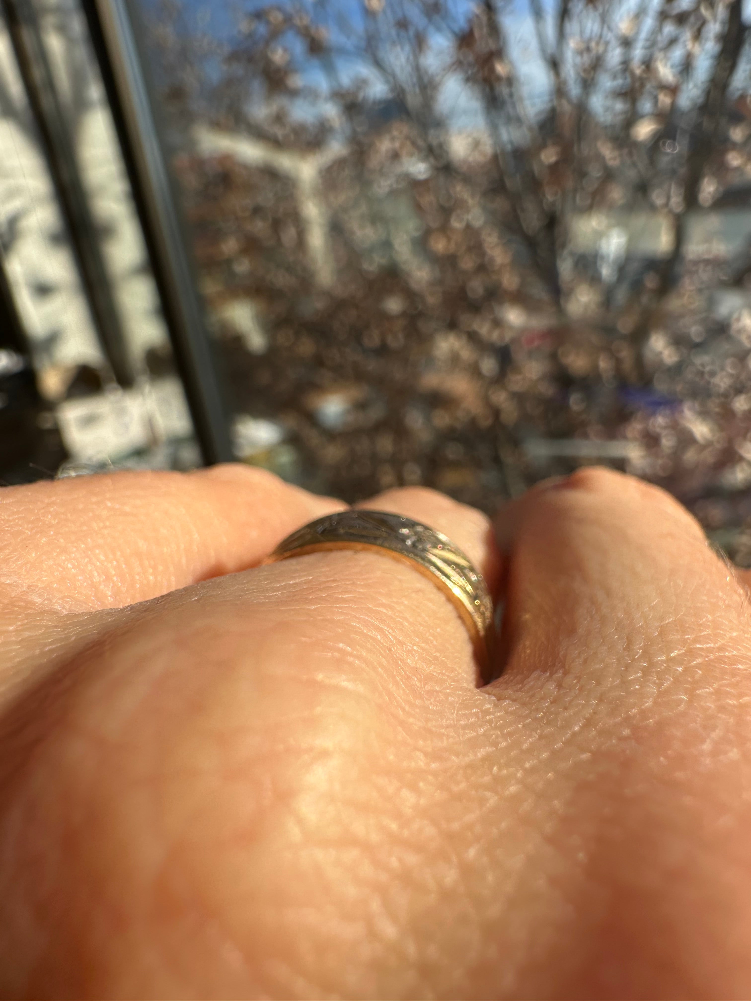 floral band with black enamel
