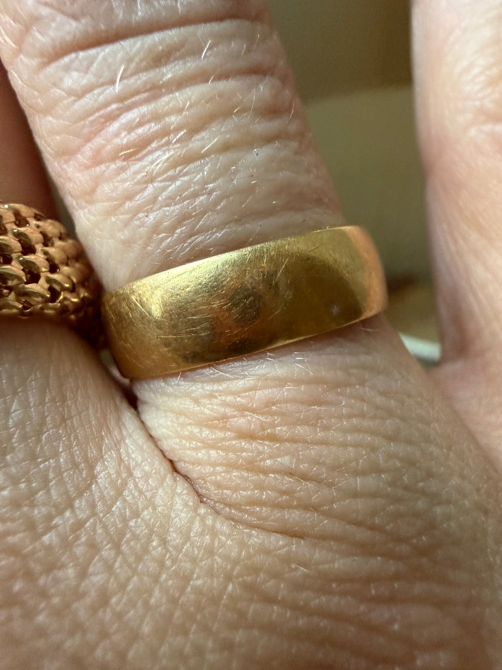 antique 1903 5.6mm 18k gold band