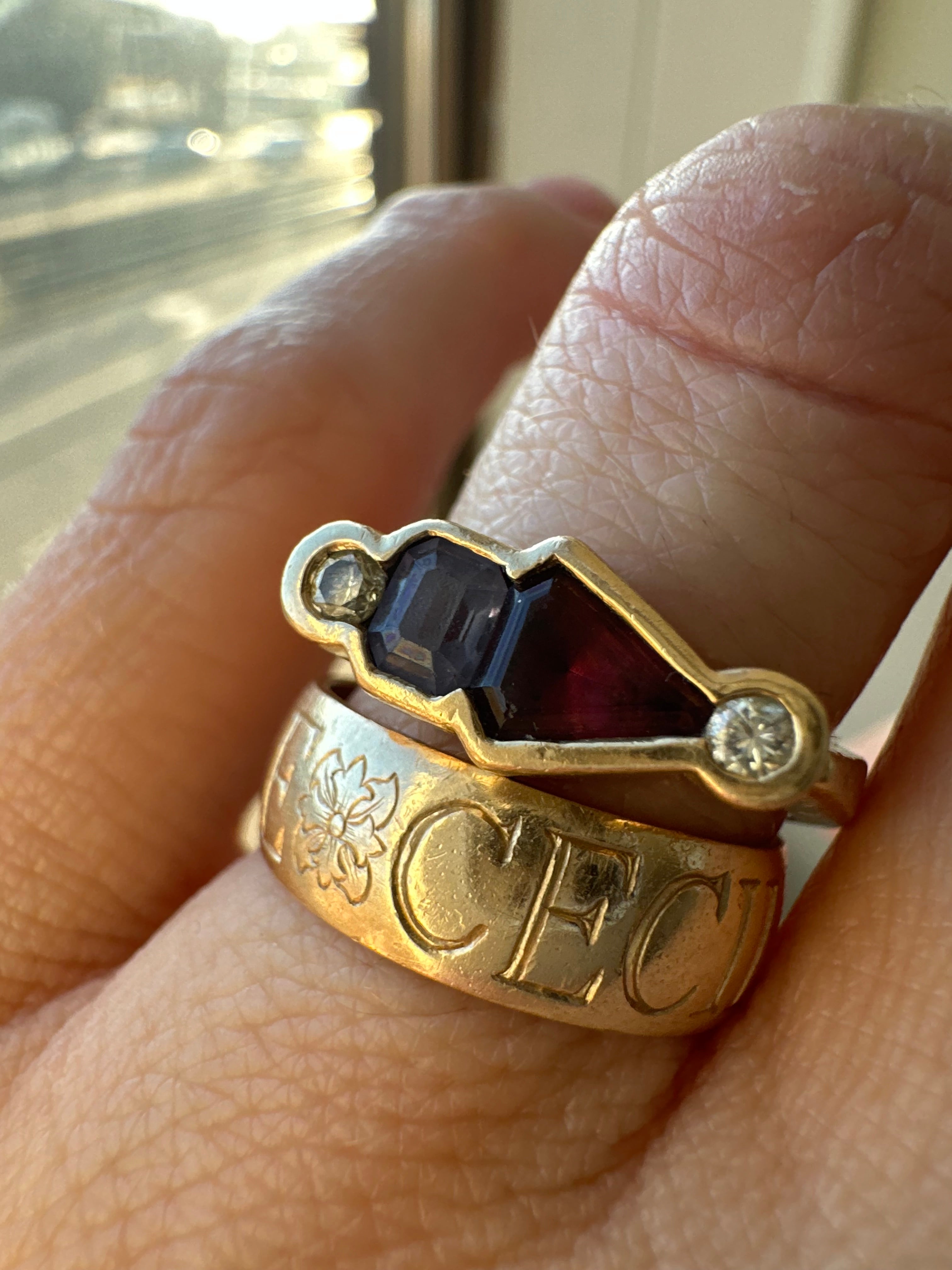 gemstone arrow squared band