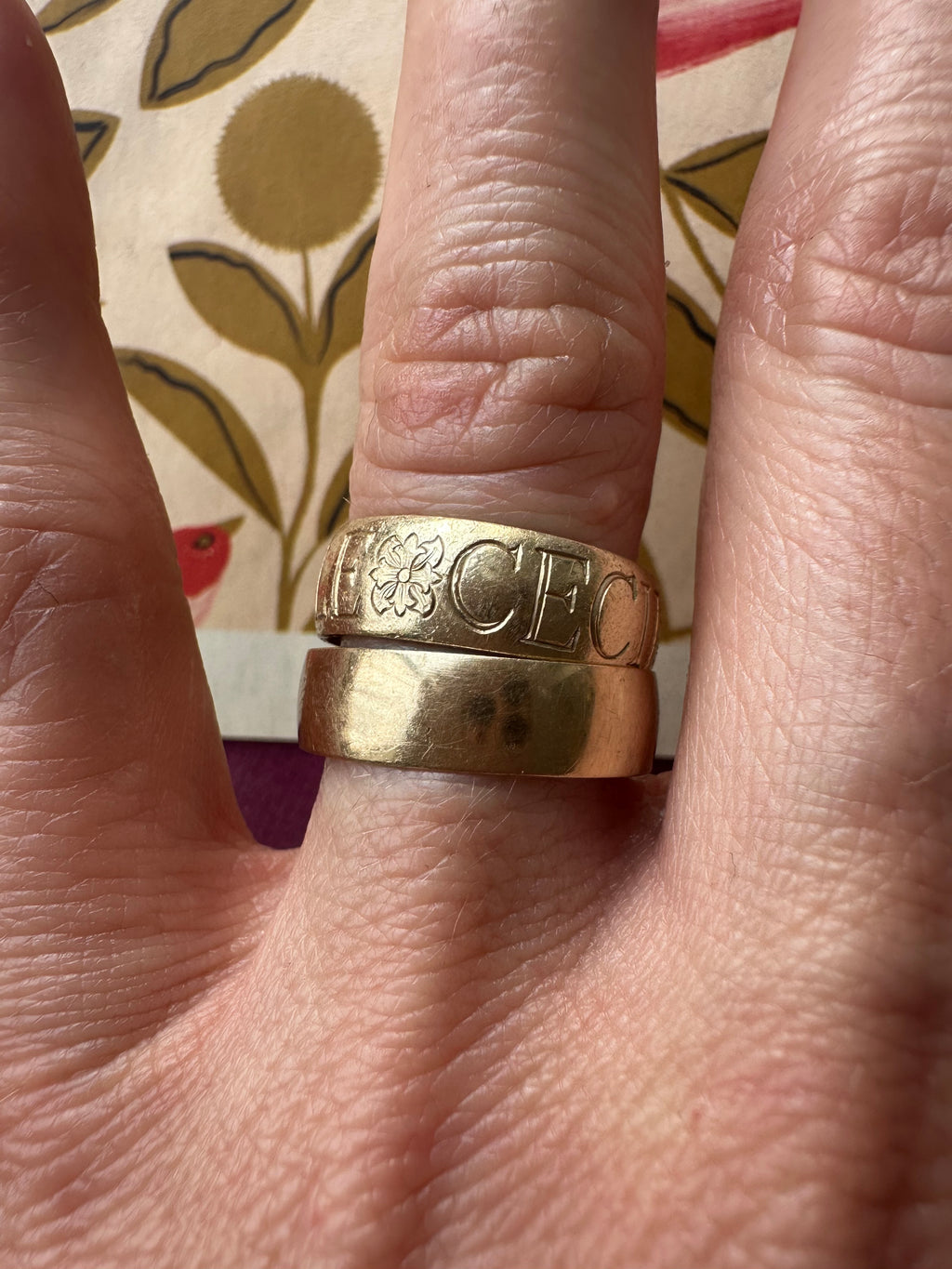 10k gold band 10.75 // 6mm