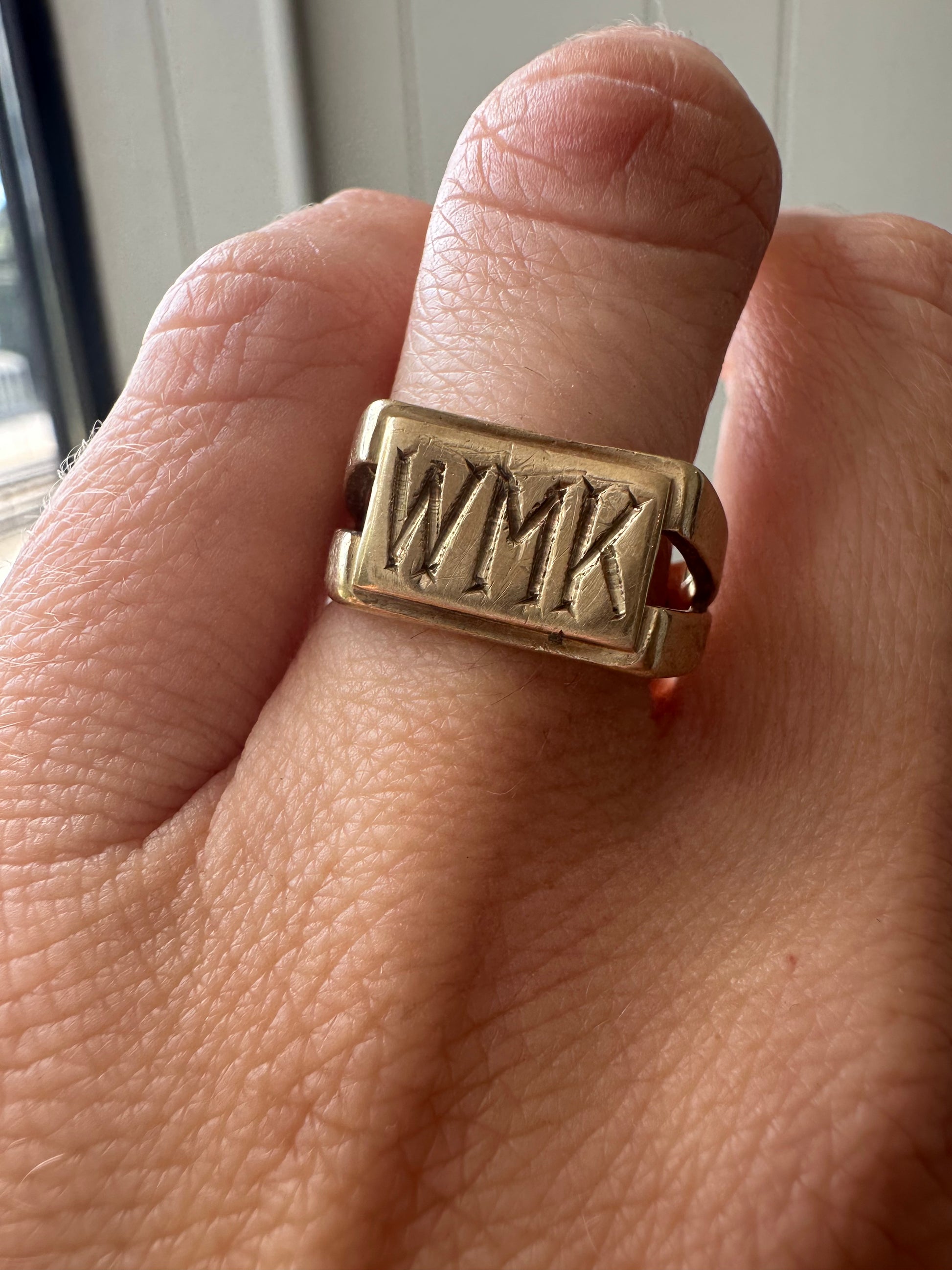 WMK vintage signet