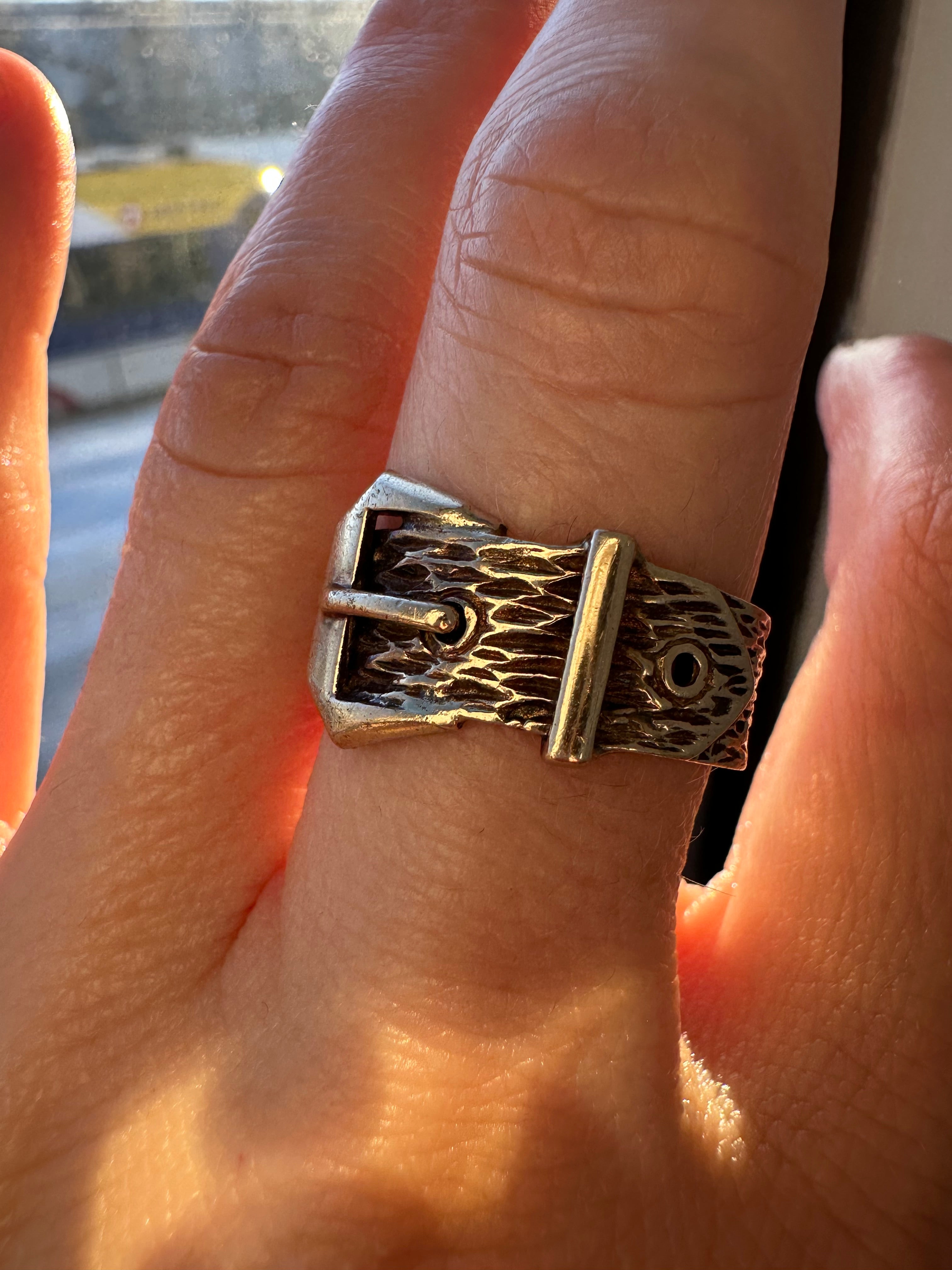 1915 Chester, England buckle band