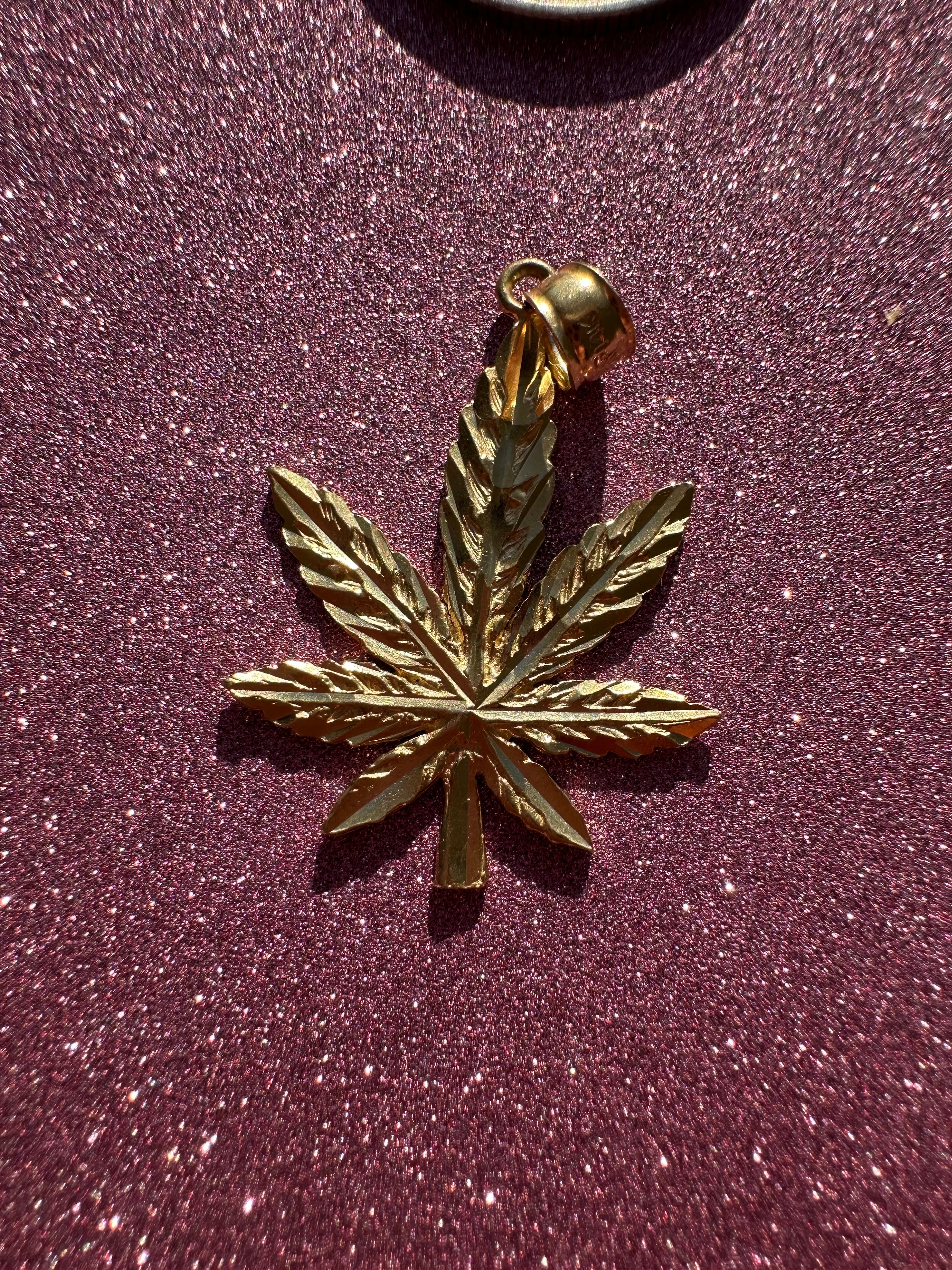 marijuana leaf charm