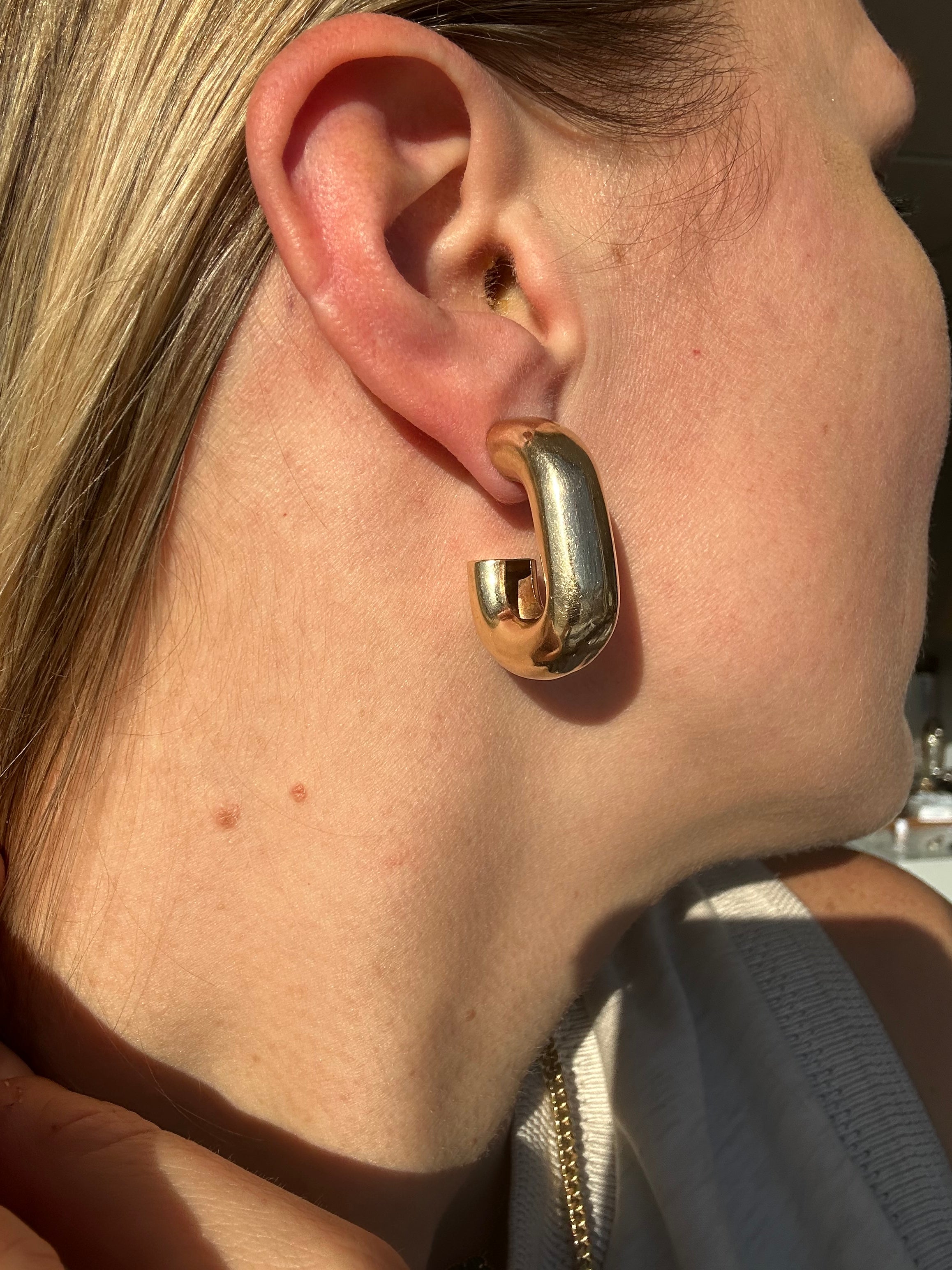 oversized chubby J hoops