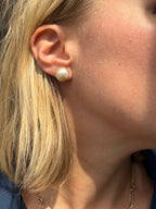 pearl and onyx post studs