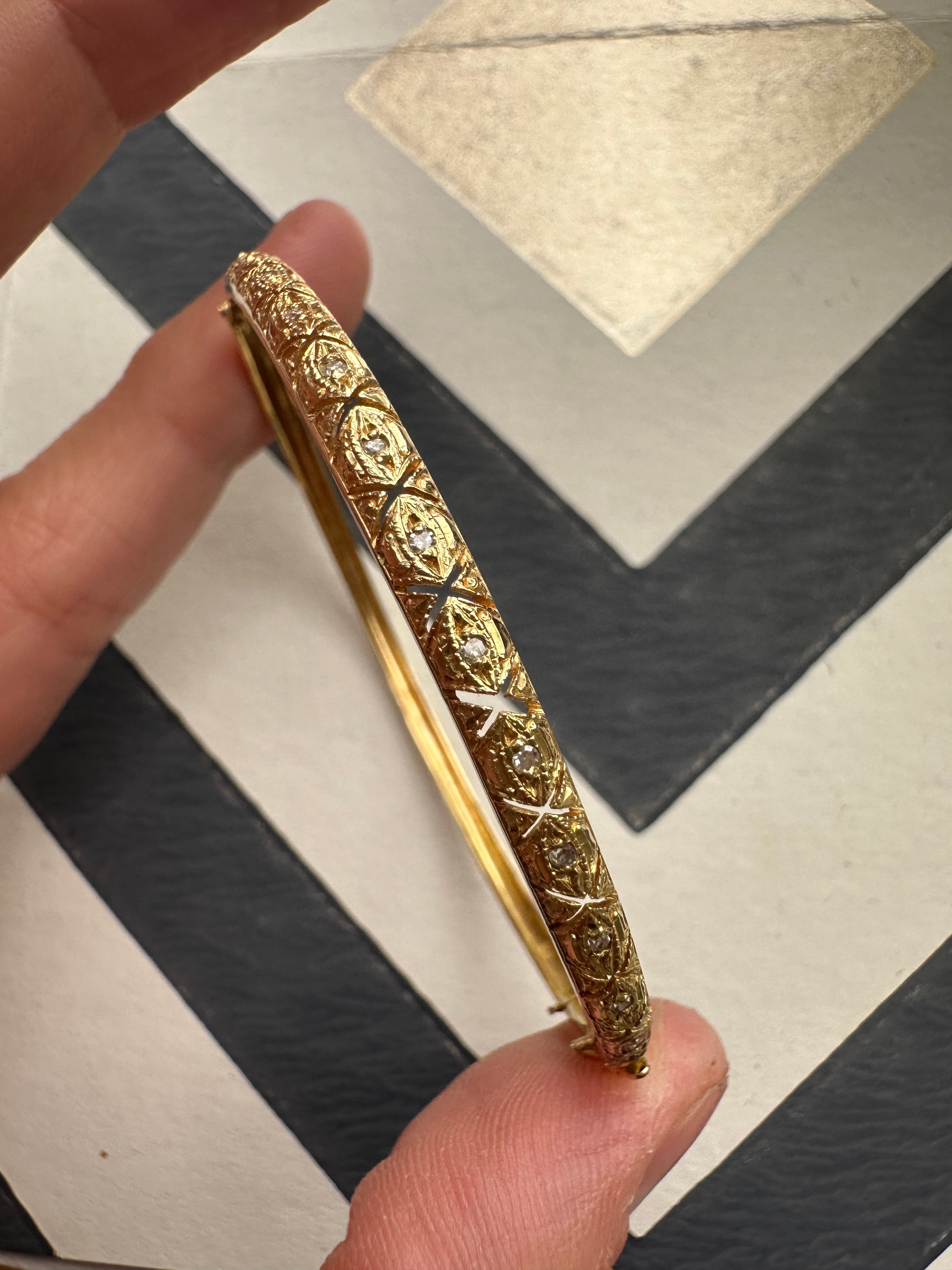 18k diamond bangle