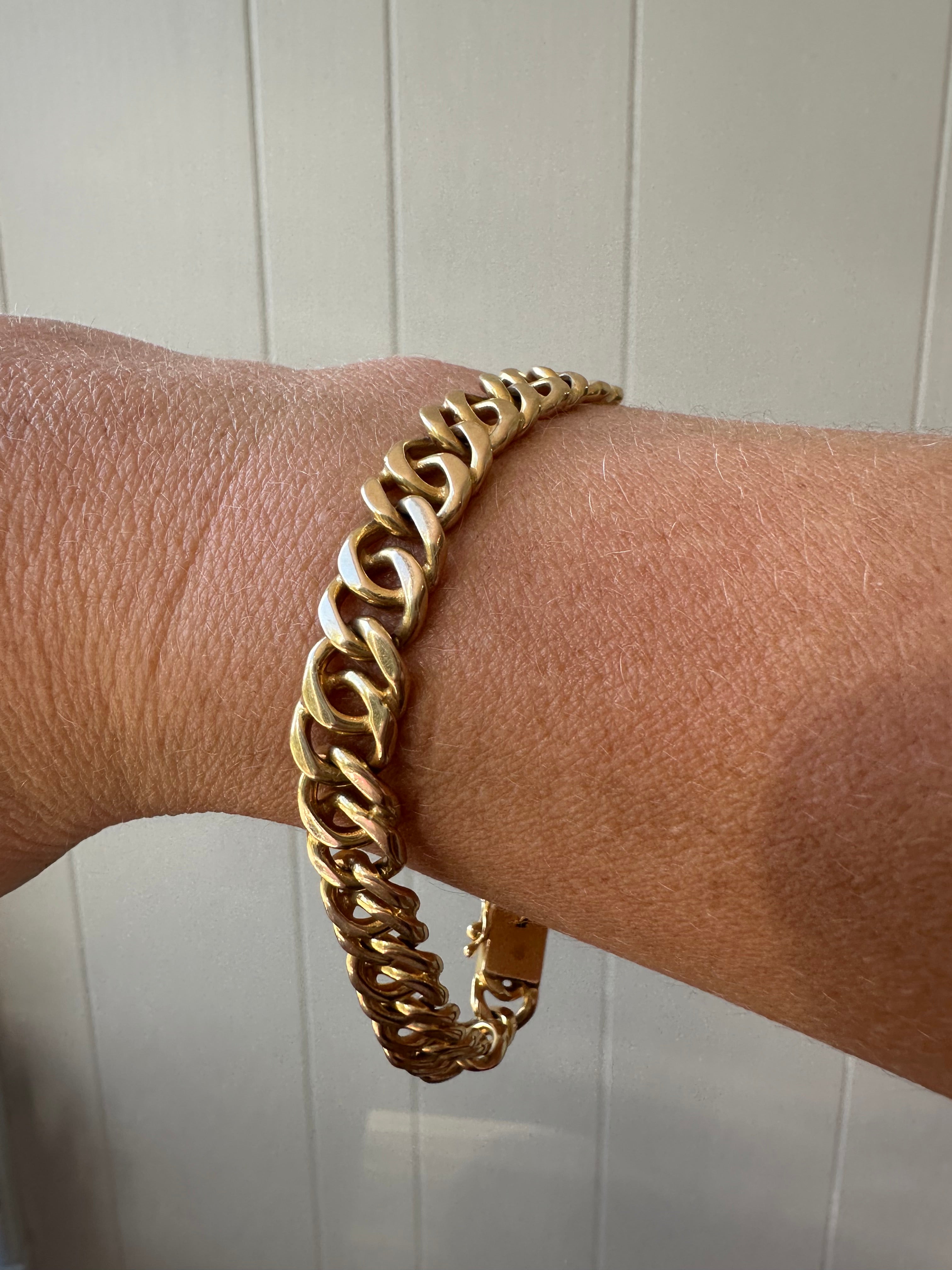 solid curb bracelet
