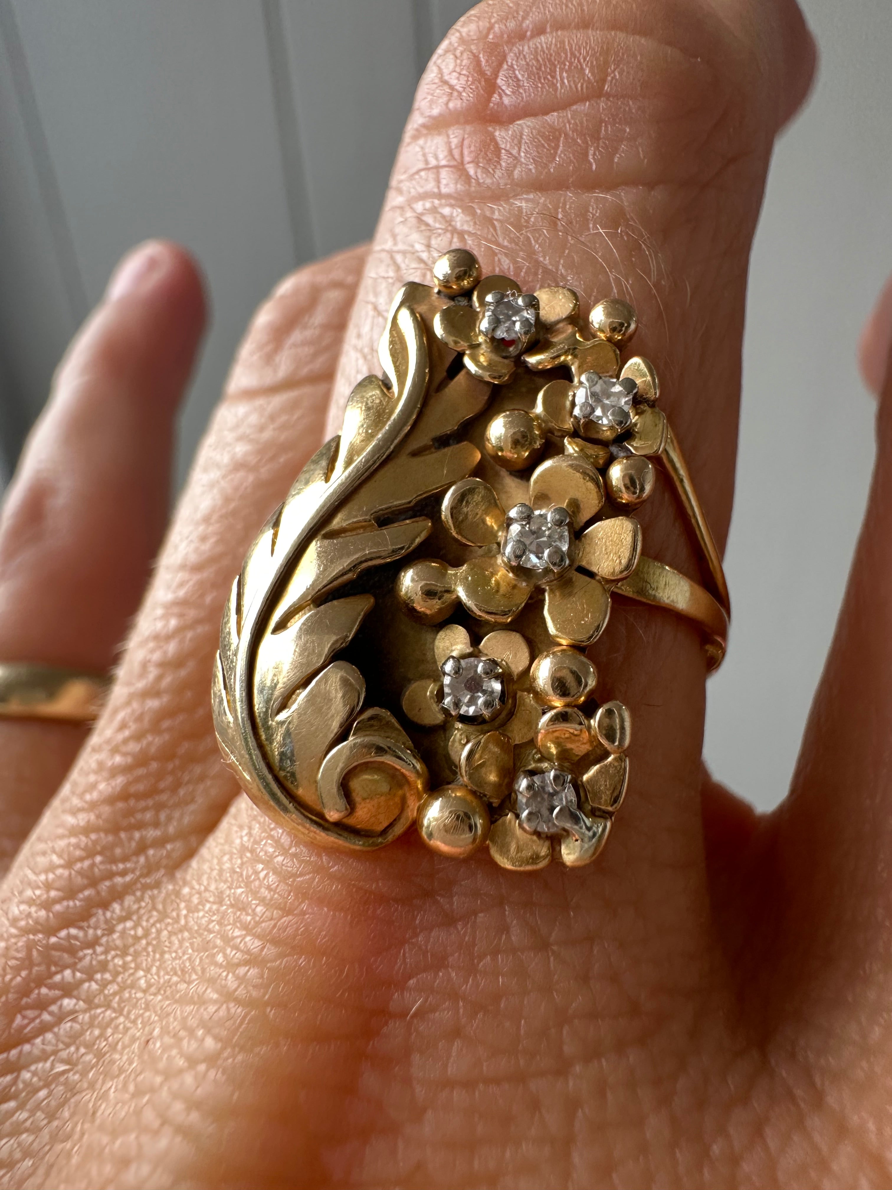 floral leaf diamond ring