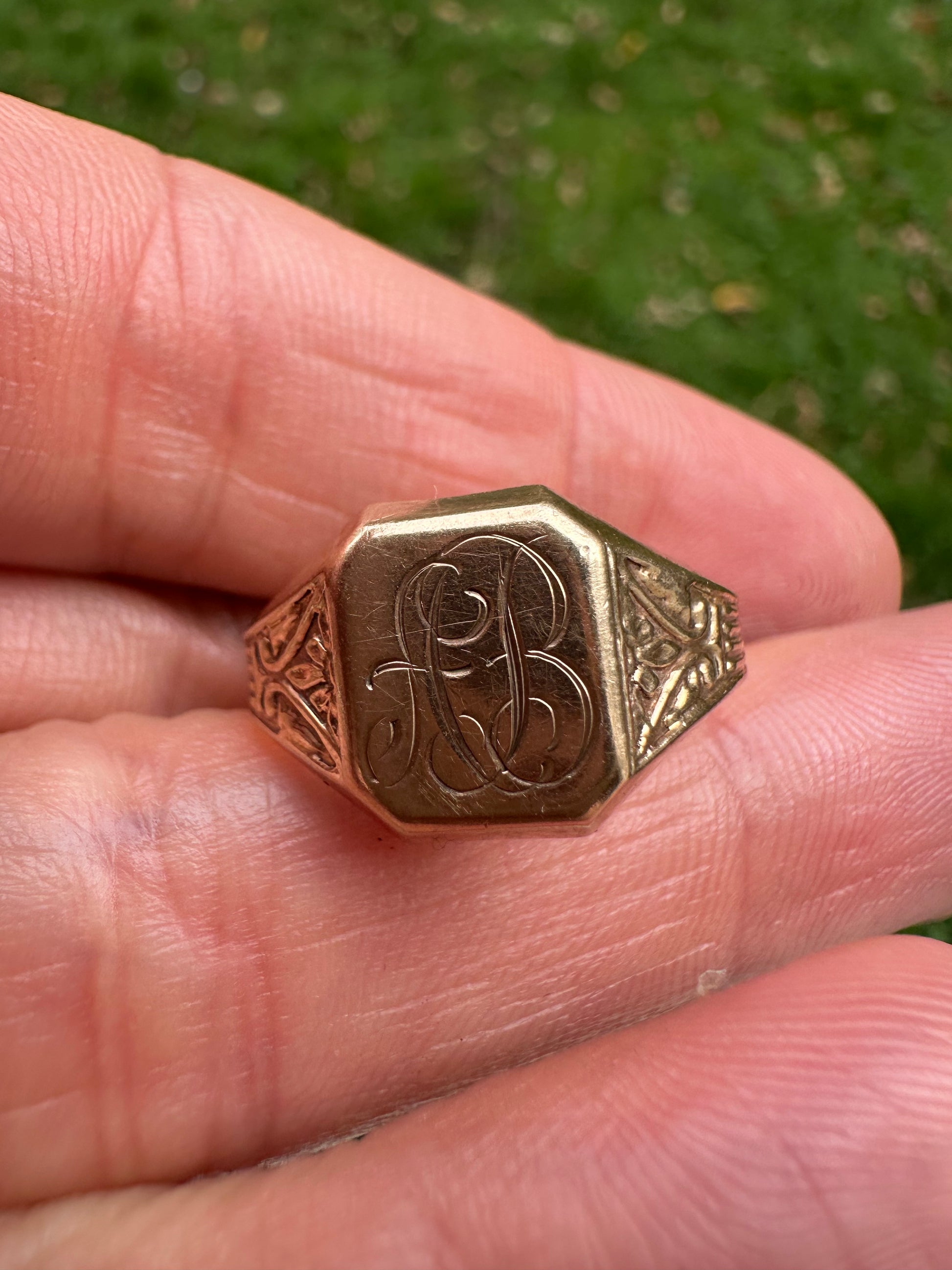 AB signet ring