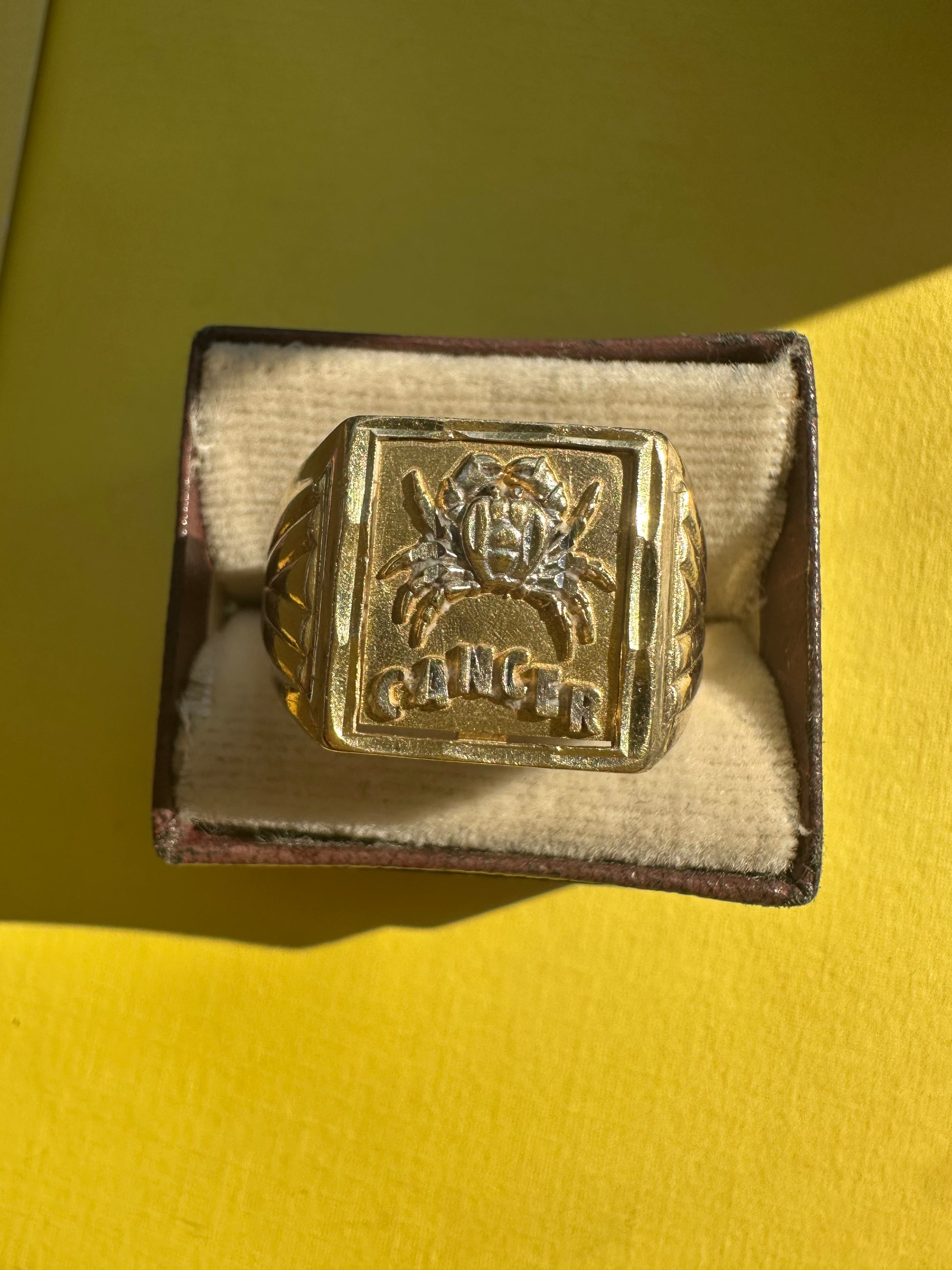 zodiac cancer signet