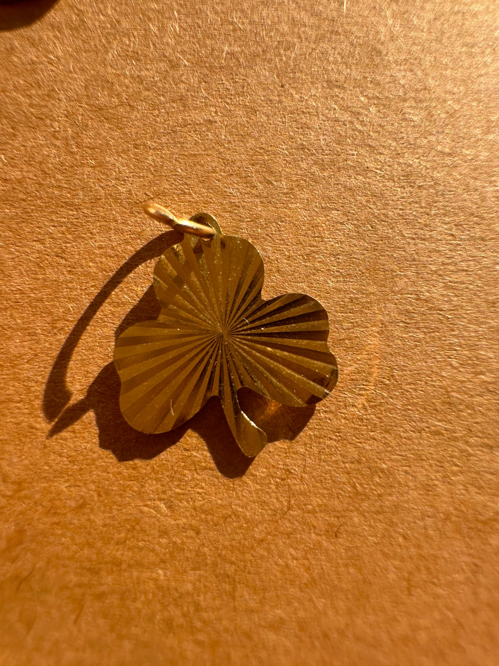 sanddollar - zuni bear - fluted clover charm