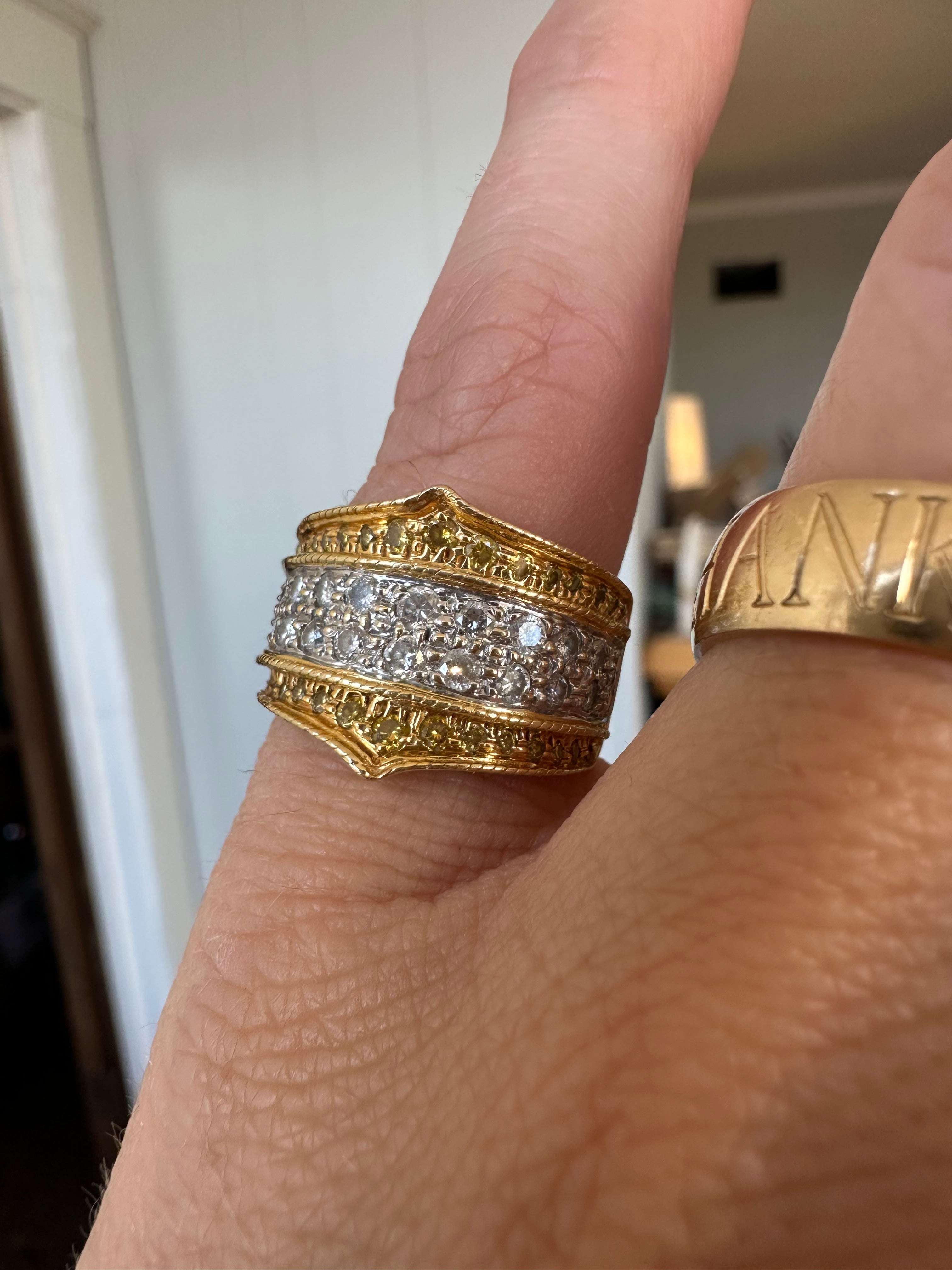two tone 18k gold chunky diamond ring