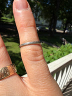 18k white gold antique band