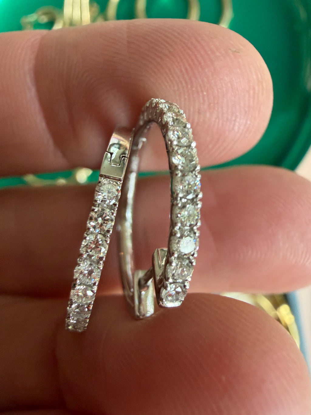 18k white gold diamond click-in .75" hoops
