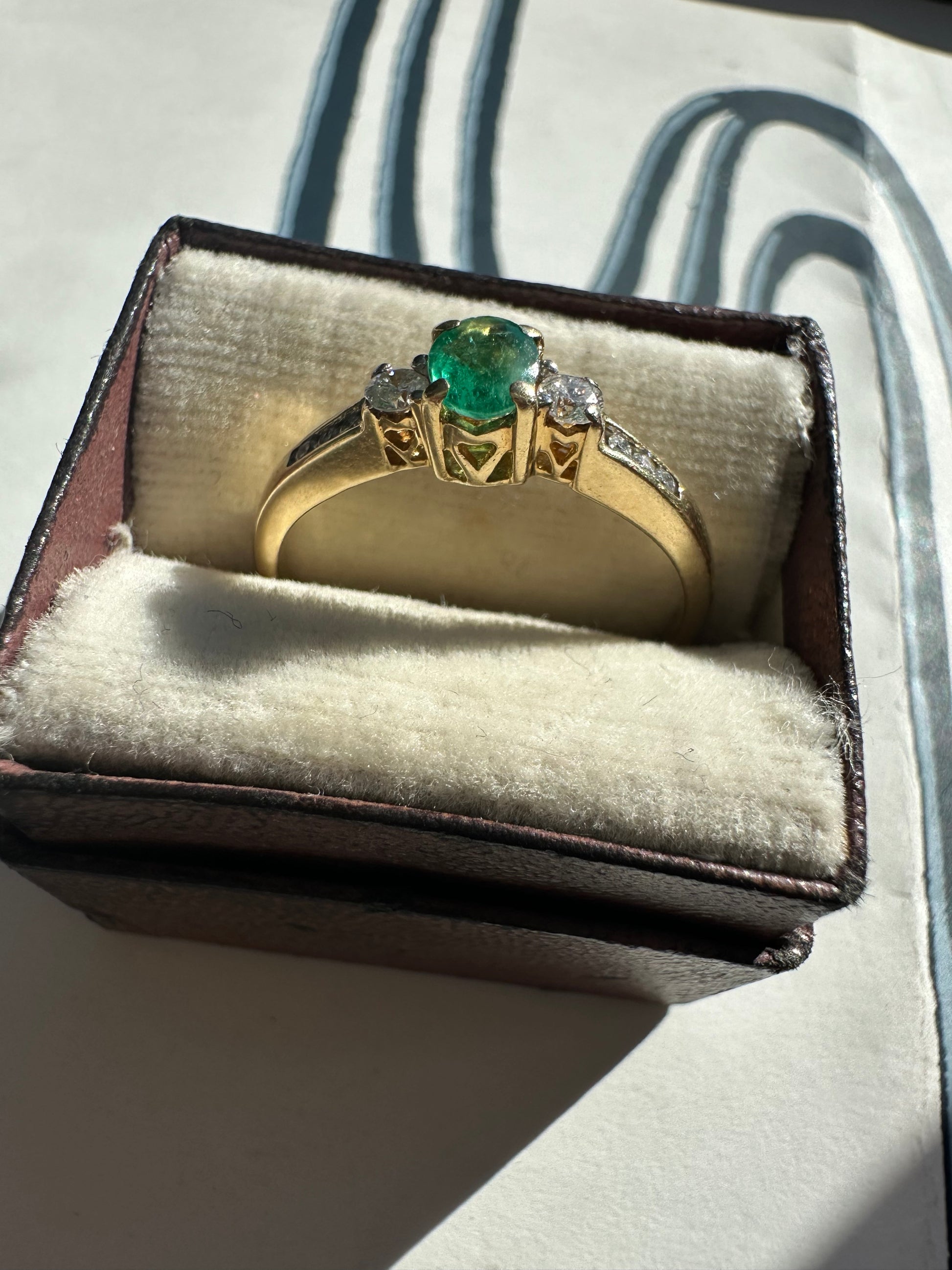 emerald and diamond ring