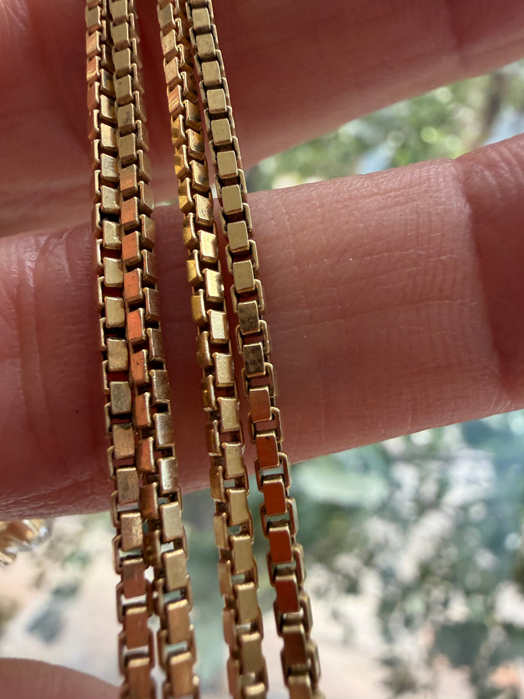 23.75" 18k gold box chain