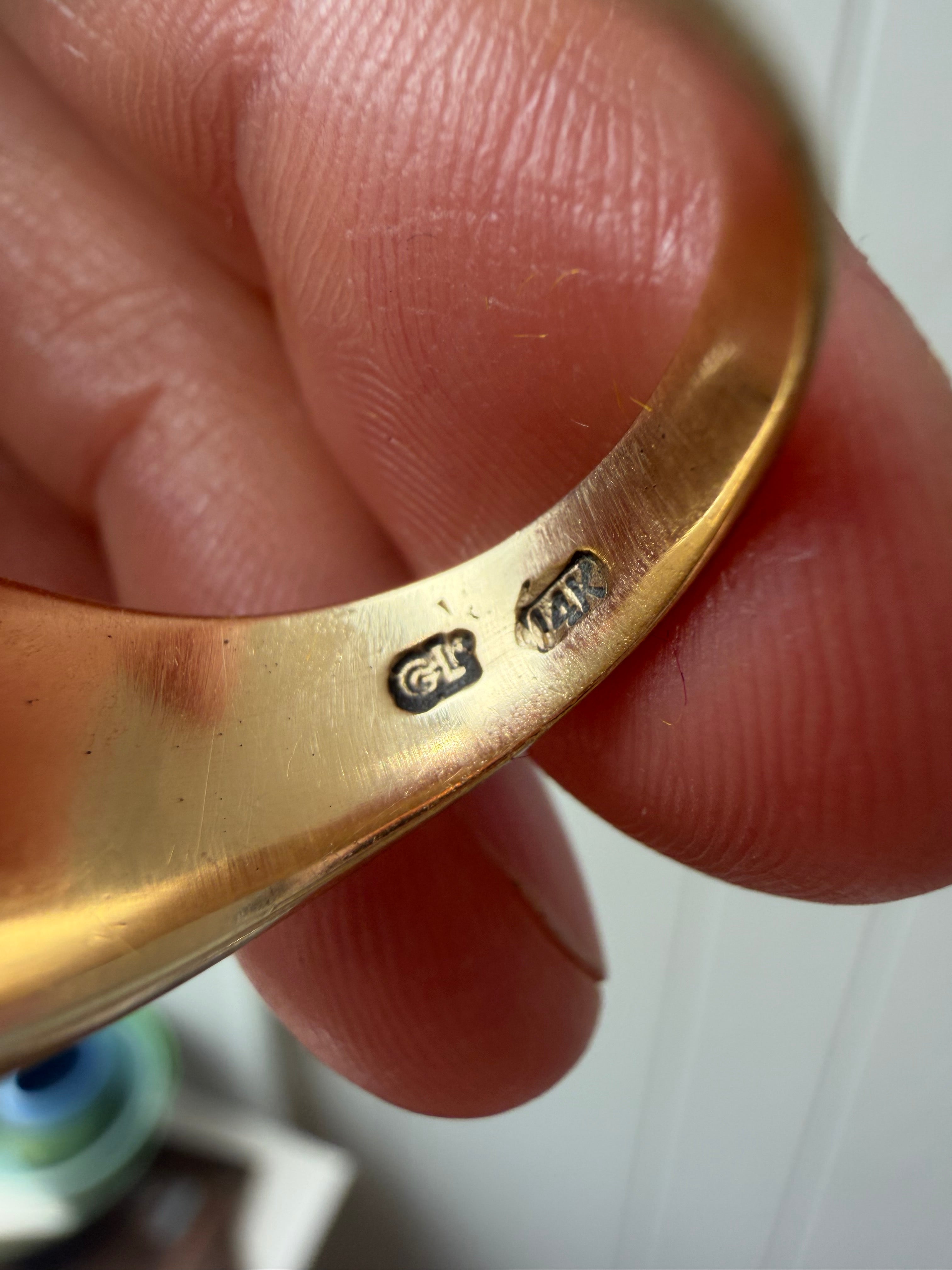 cabochon amethyst trio ring