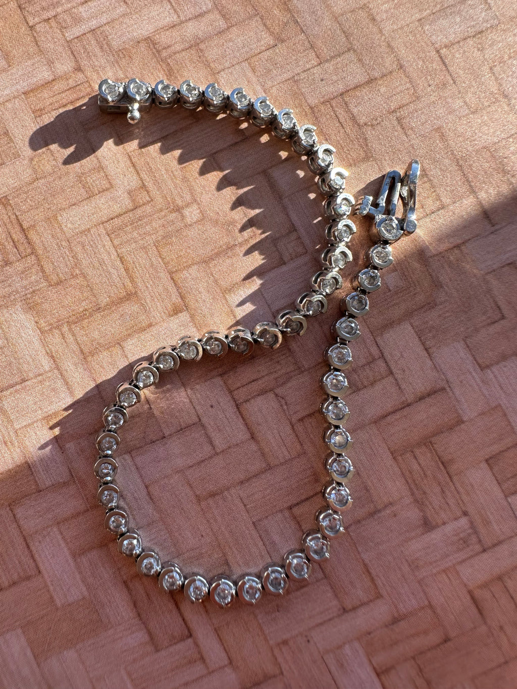 2carat white gold diamond tennis bracelet
