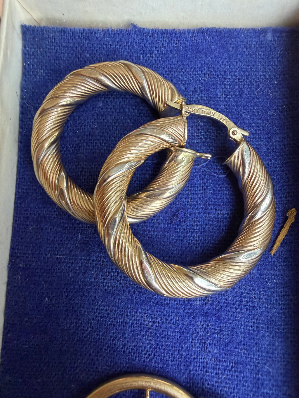 two tone twists