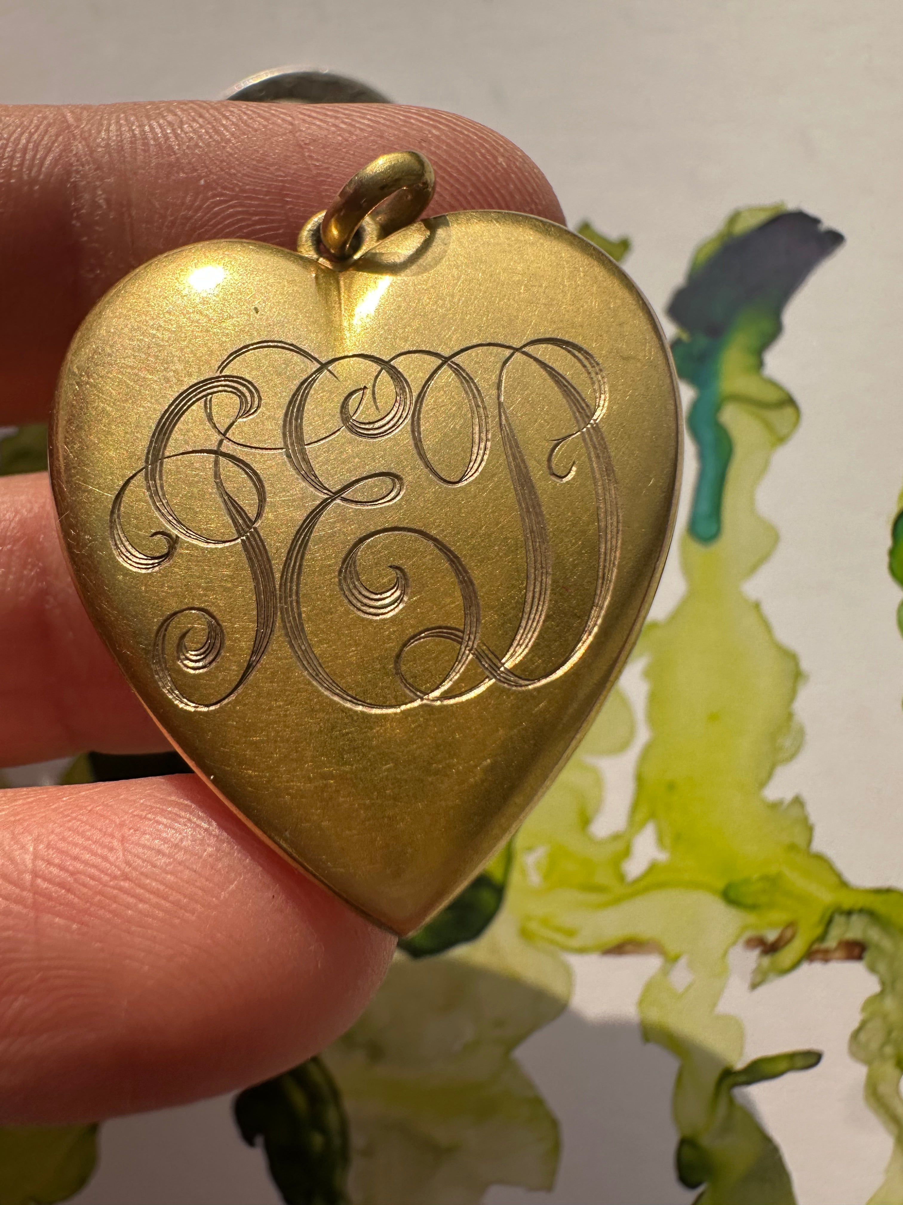 vintage large heart locket